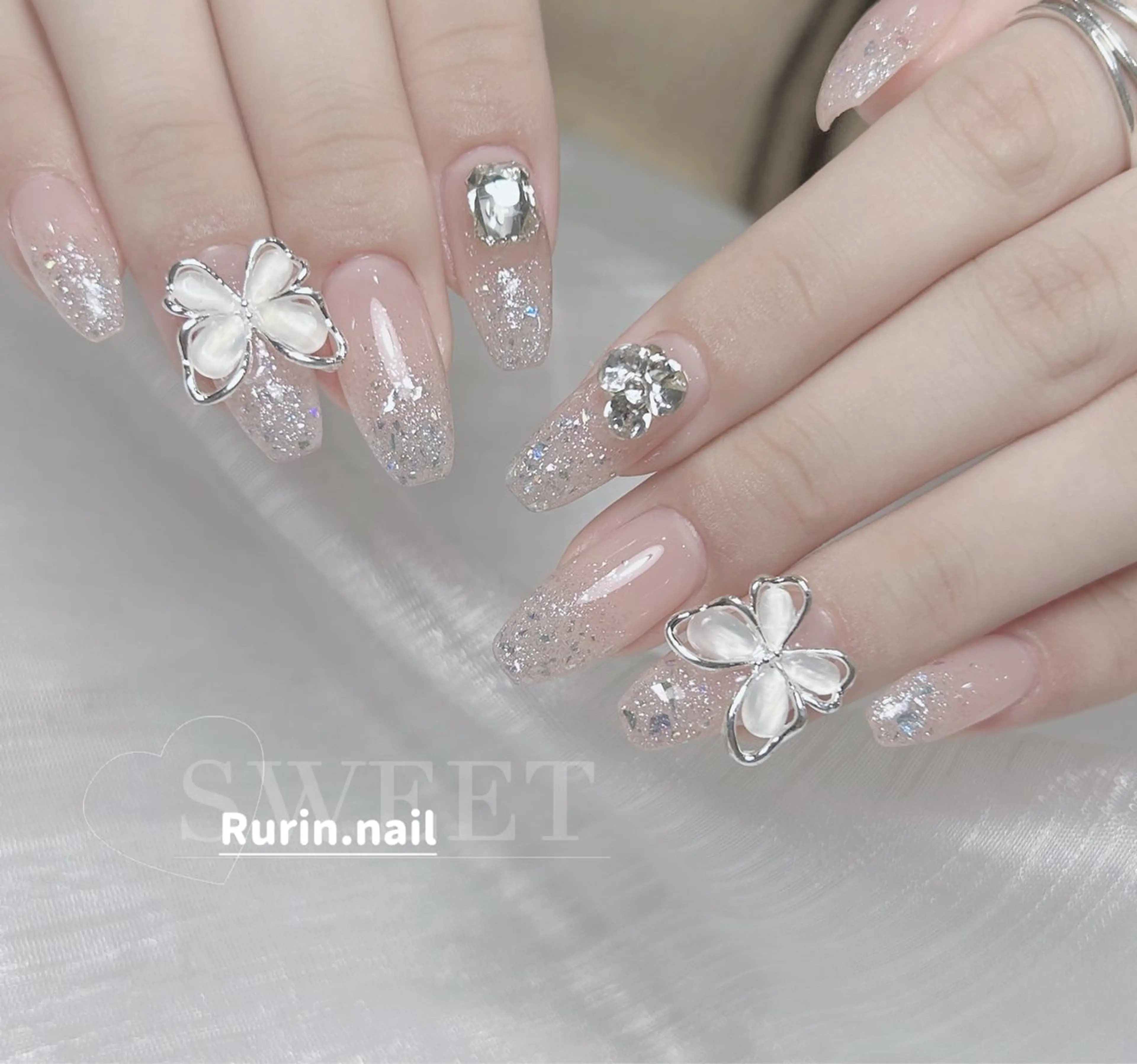 ネイル ハンドネイル ルリン サロン💅のネイルデザイン