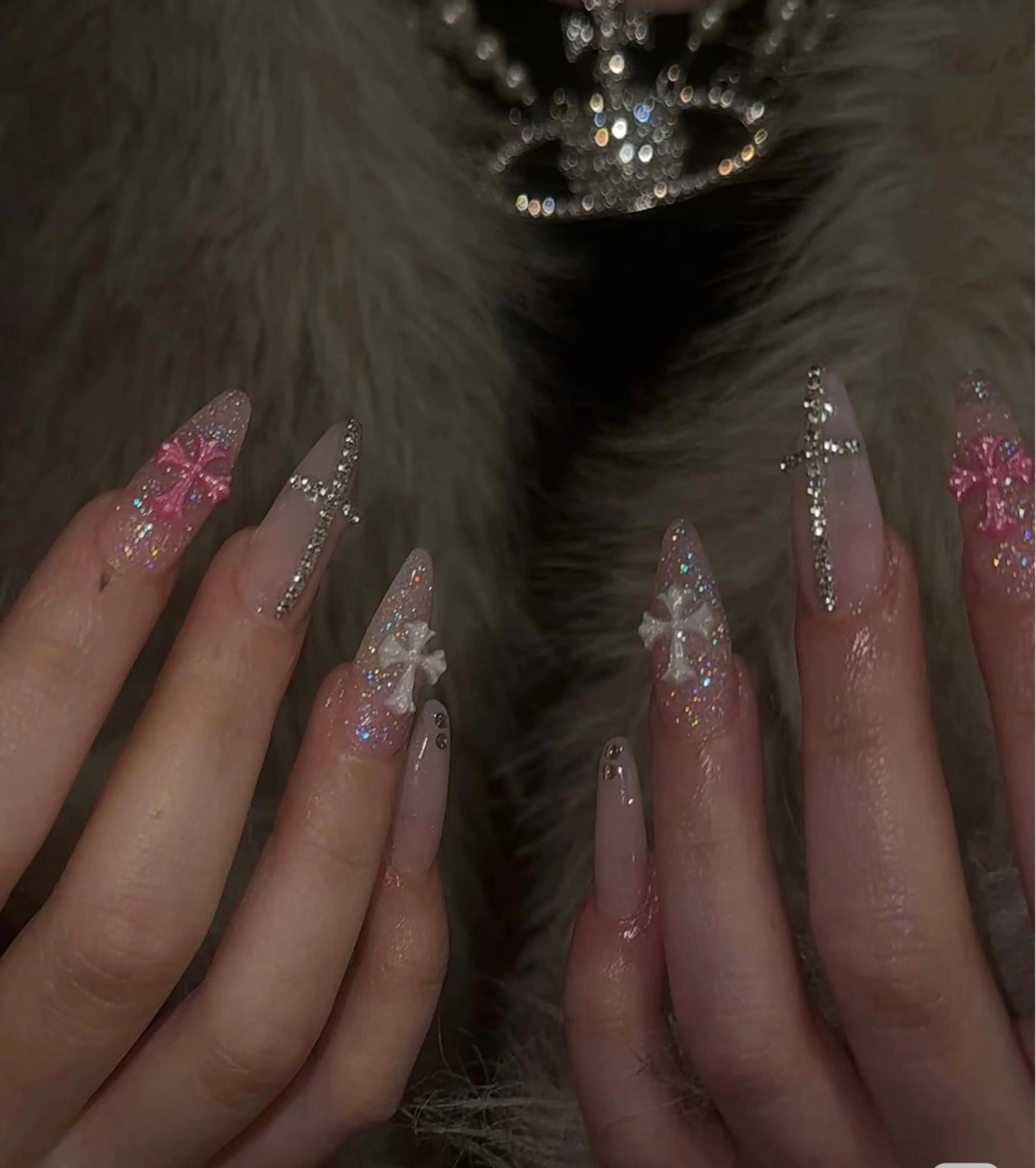 ネイル チークネイル フレンチネイル ジェルネイル ガーリー キラキラネイル ハンドネイル 高橋 雪のネイルデザイン