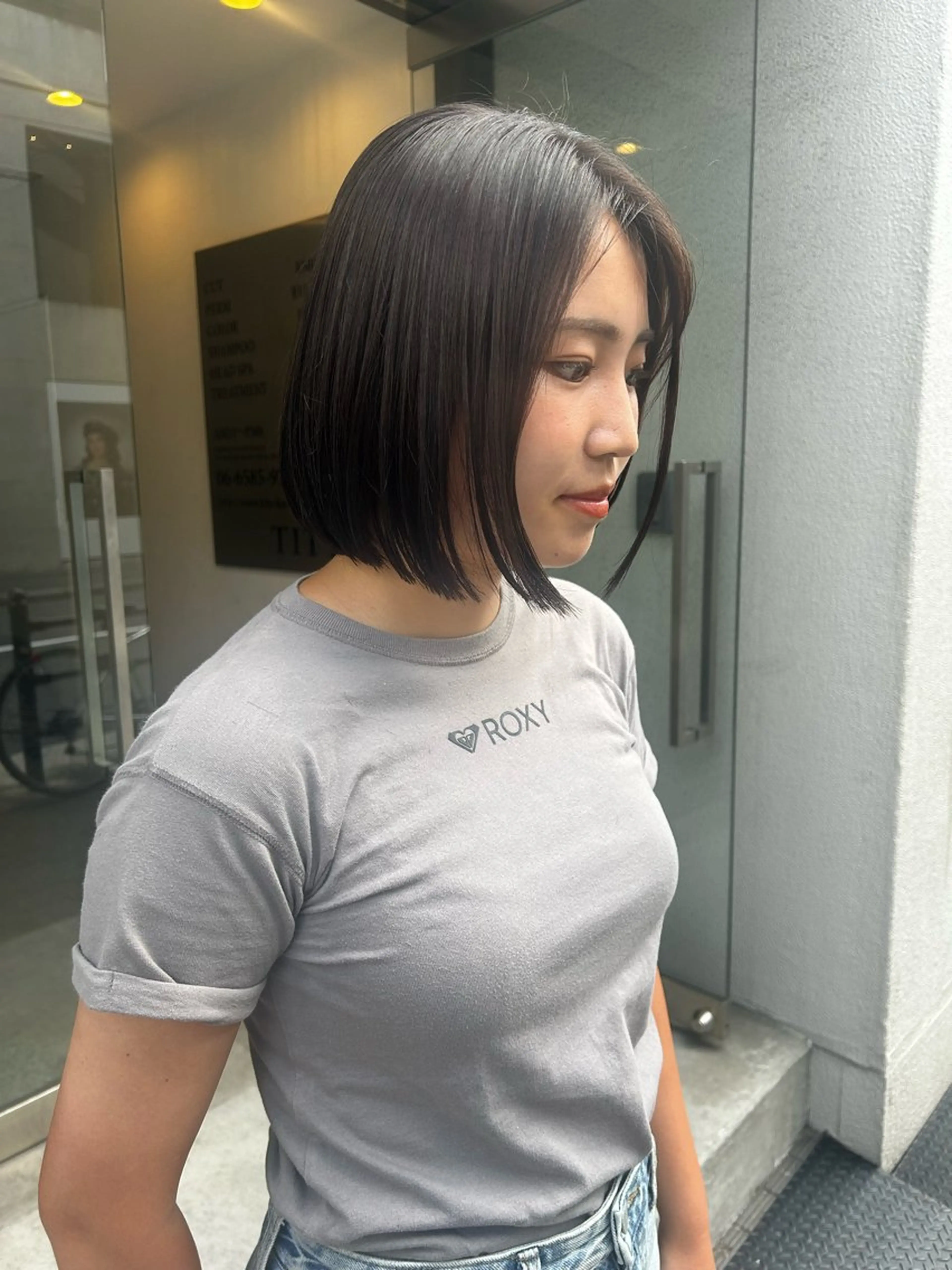 ショート hen所属・心斎橋/レイヤー/ ブリーチ/モエのヘアスタイル