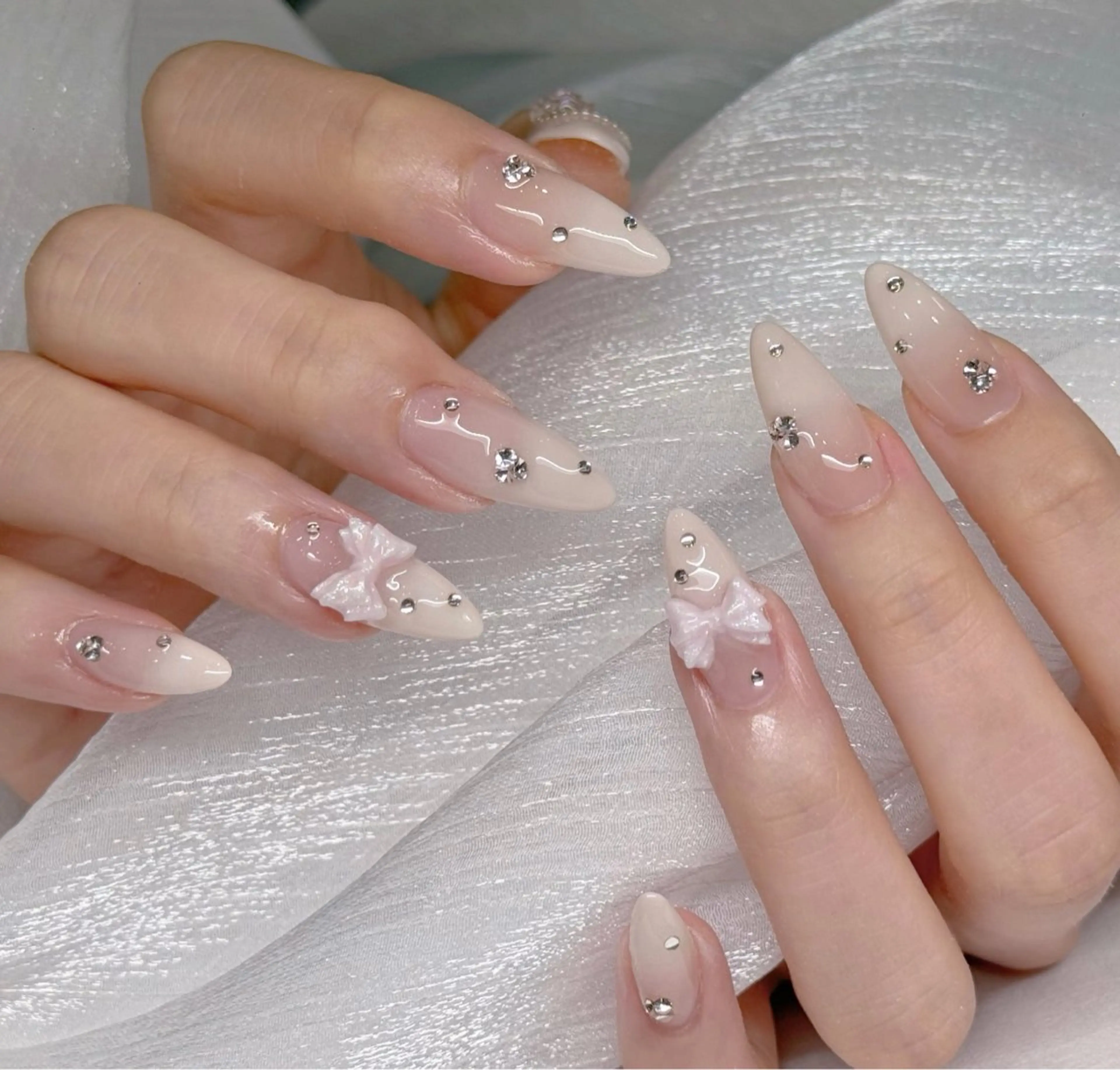 ネイル オーロラネイル ブルー チークネイル フットネイル フレンチネイル ハンドネイル HANA ハナのネイルデザイン