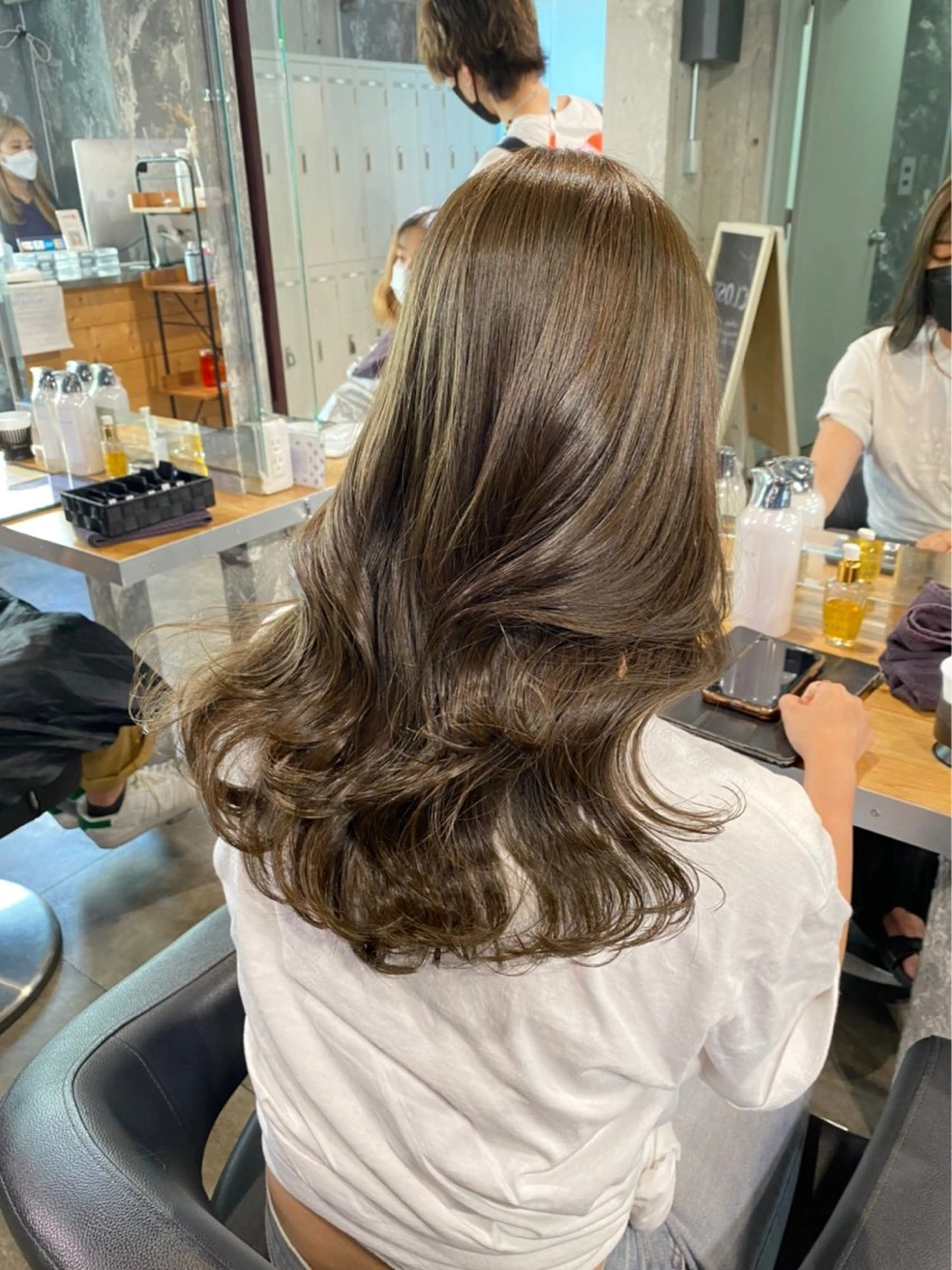 セミロング カラー ヘアカラー トリートメント 韓国レイヤーカット /REIのヘアスタイル