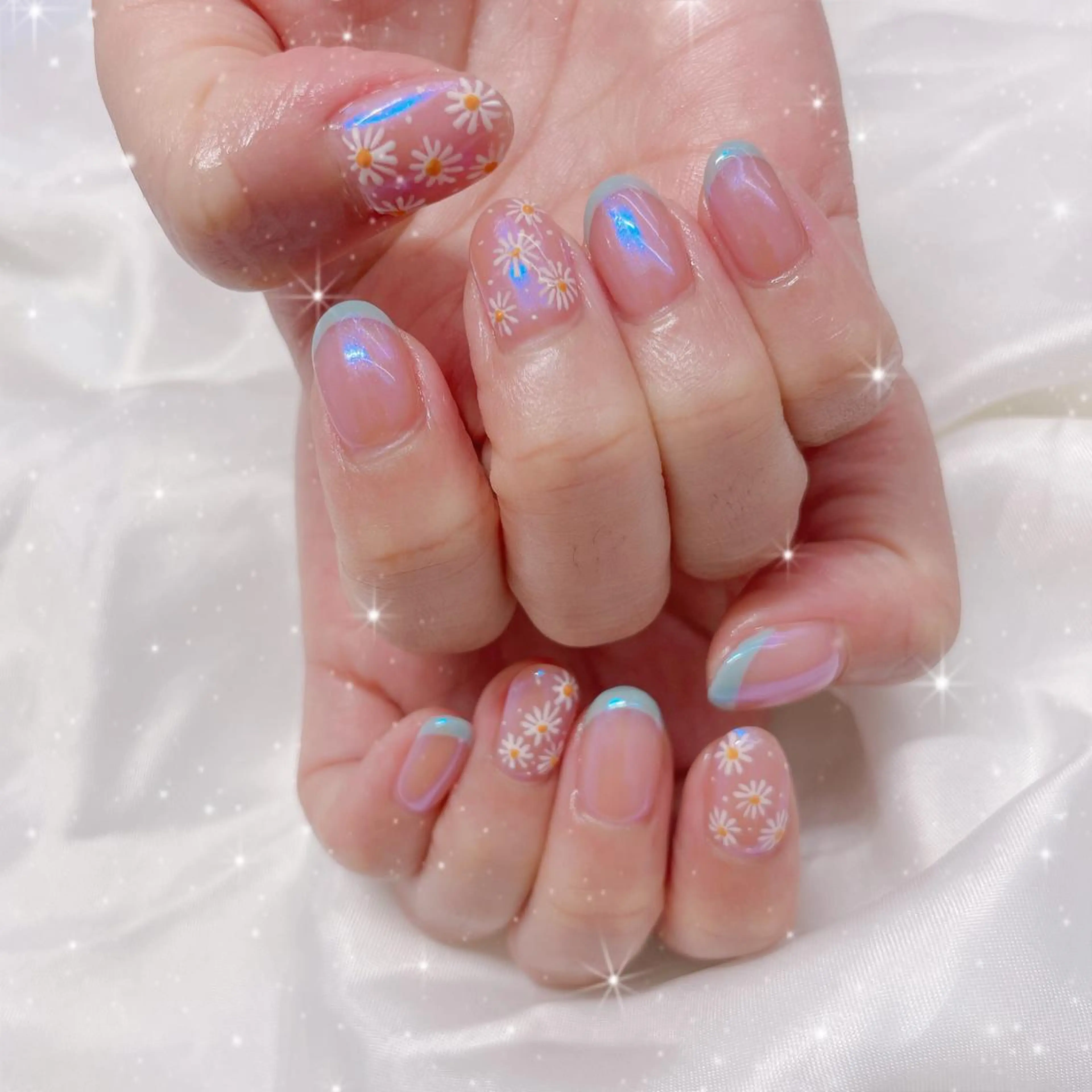 ネイル オーロラネイル ブルー フレンチネイル GO TODAY 原宿Kalon店所属・kalon_nail Seinaのネイルデザイン