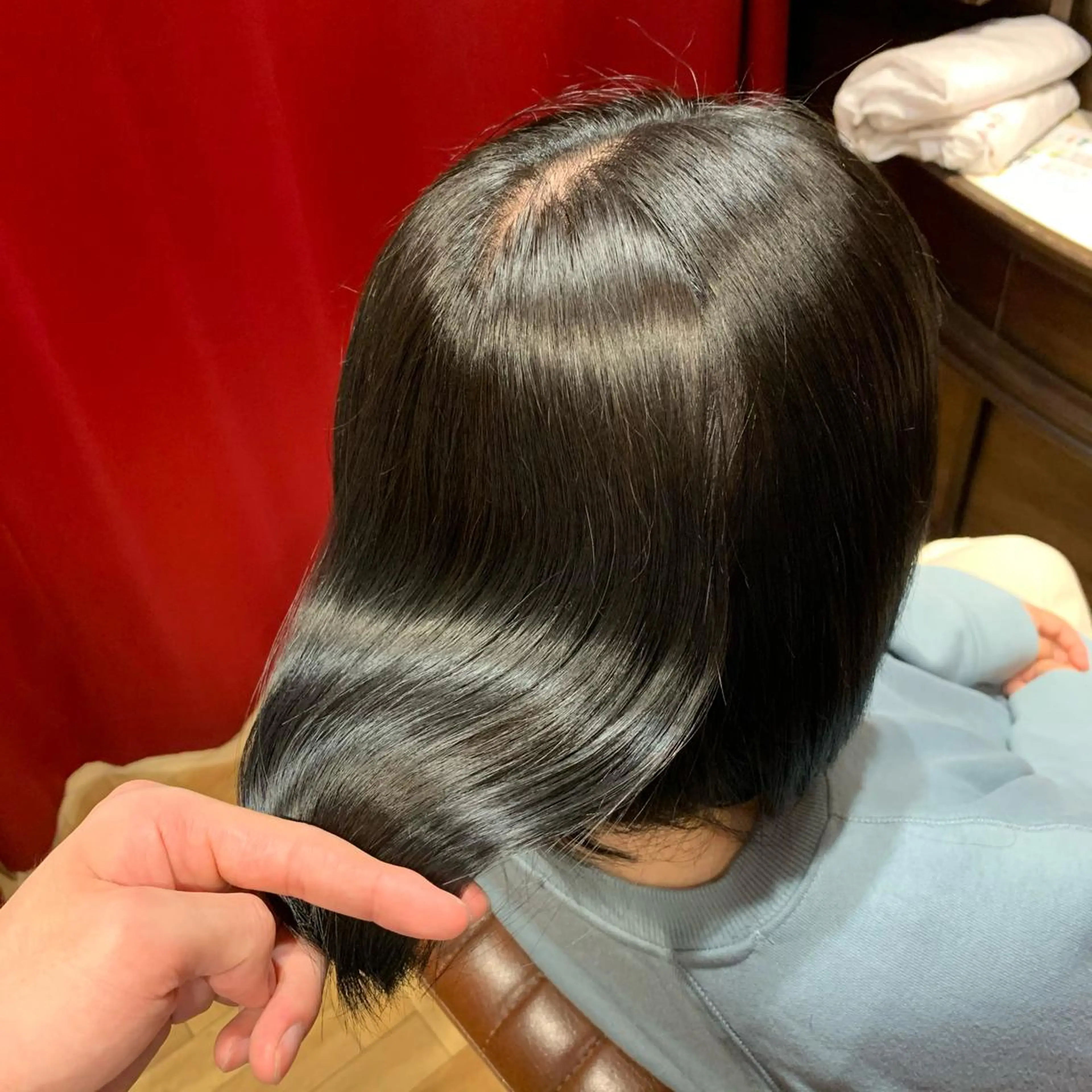 ミディアム beautism clock所属・韓国風🇰🇷うる艶 レイヤー/海青🫧のヘアスタイル