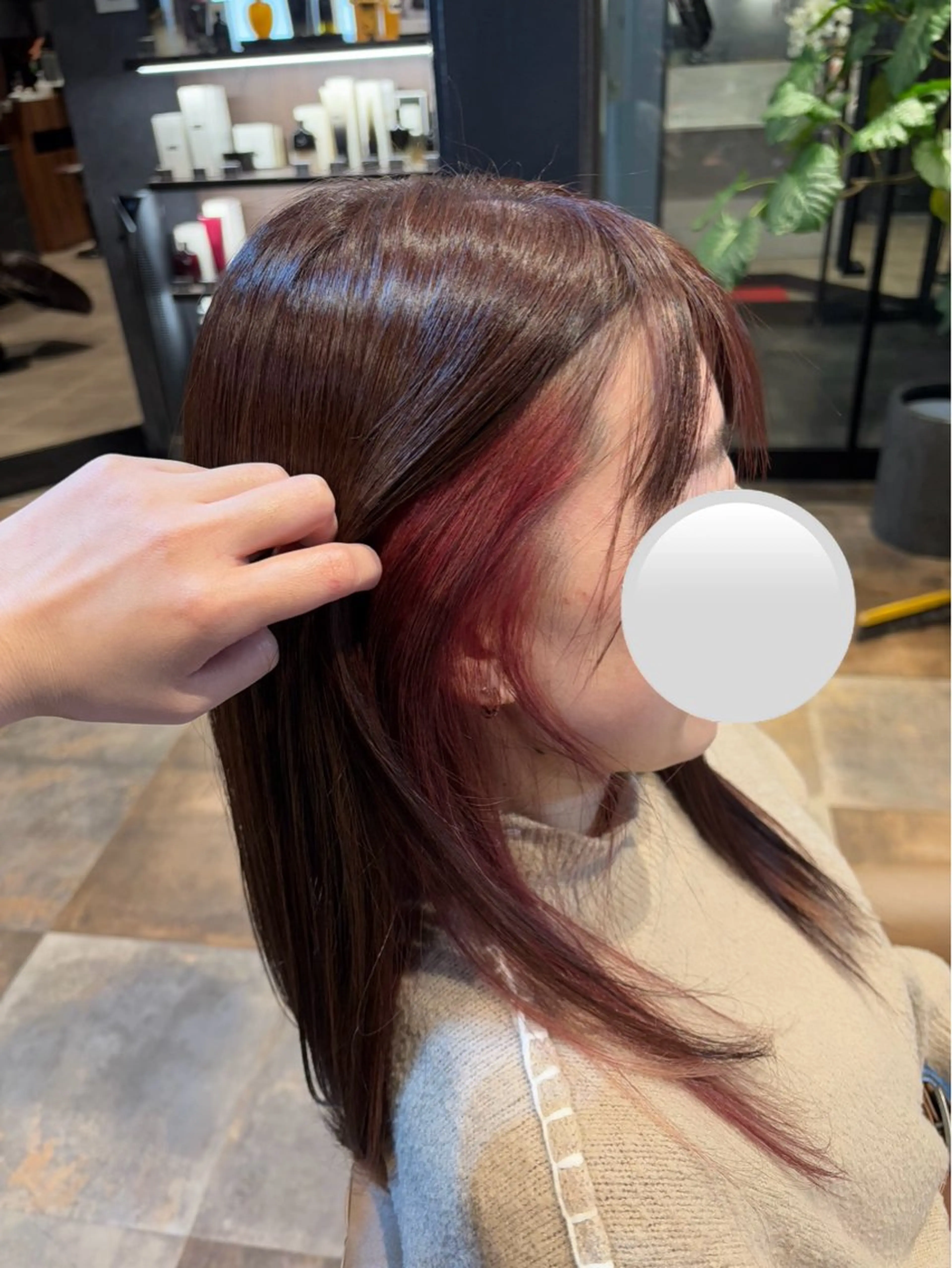 カラー イヤリングカラー 飯村 麻莉奈のヘアスタイル