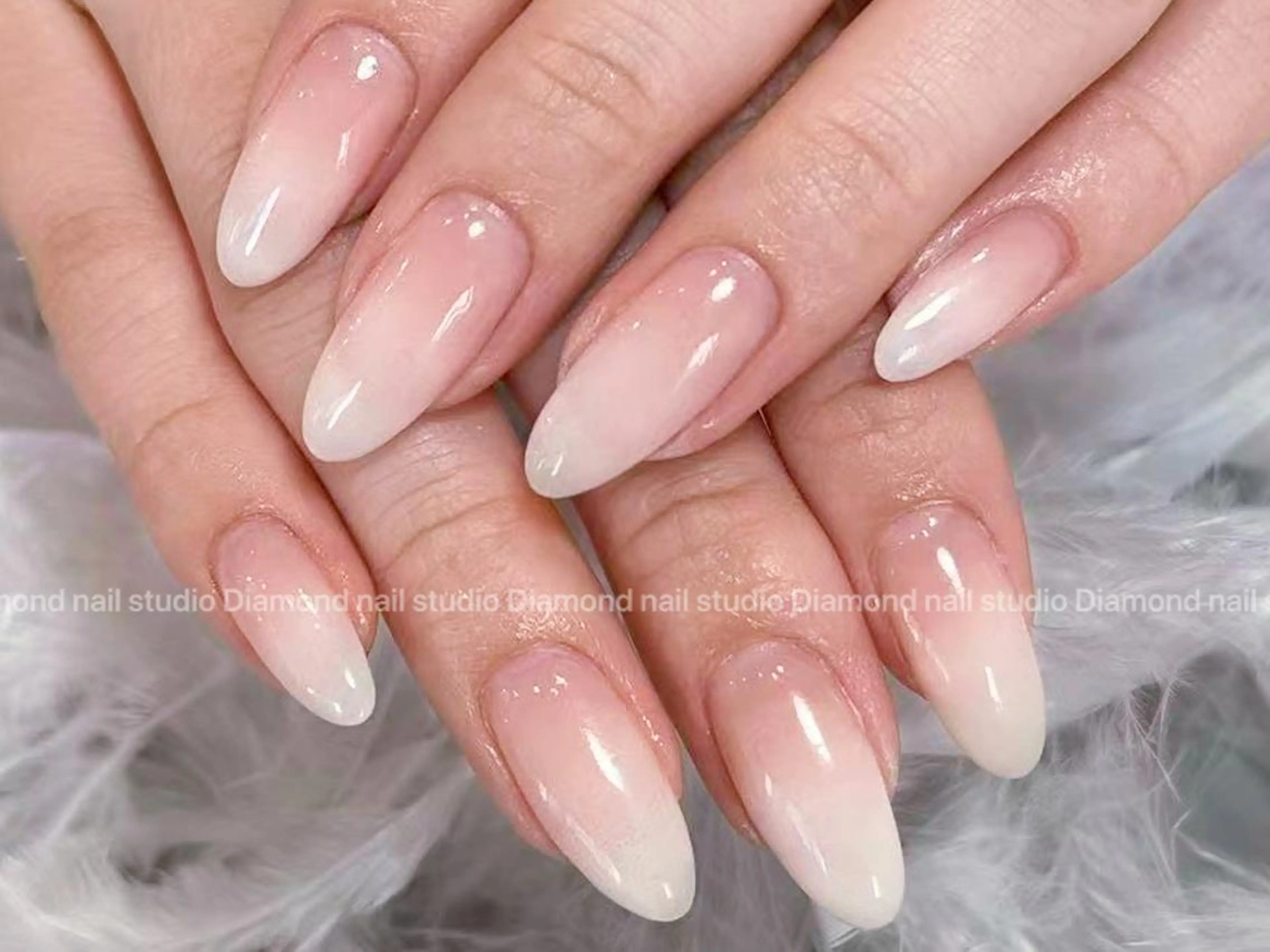 ネイル アートネイル オーロラネイル ガーリー キラキラネイル 韓国ネイル ハンドネイル Diamond ✨のネイルデザイン
