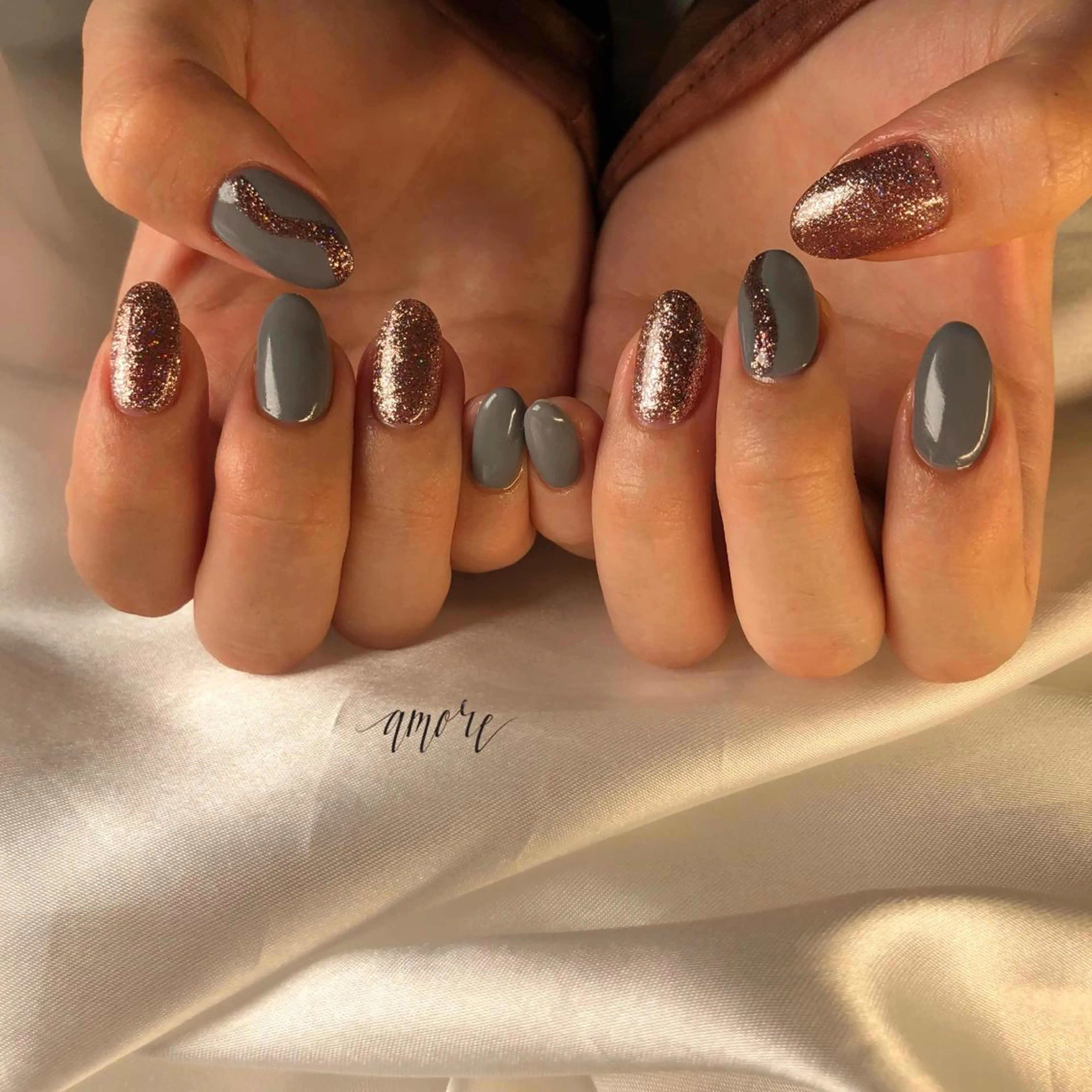 ネイル ジェルネイル 氷ネイル・うるうるネイル マグネットネイル ミラーネイル ニュアンスネイル You kyehwaのネイルデザイン