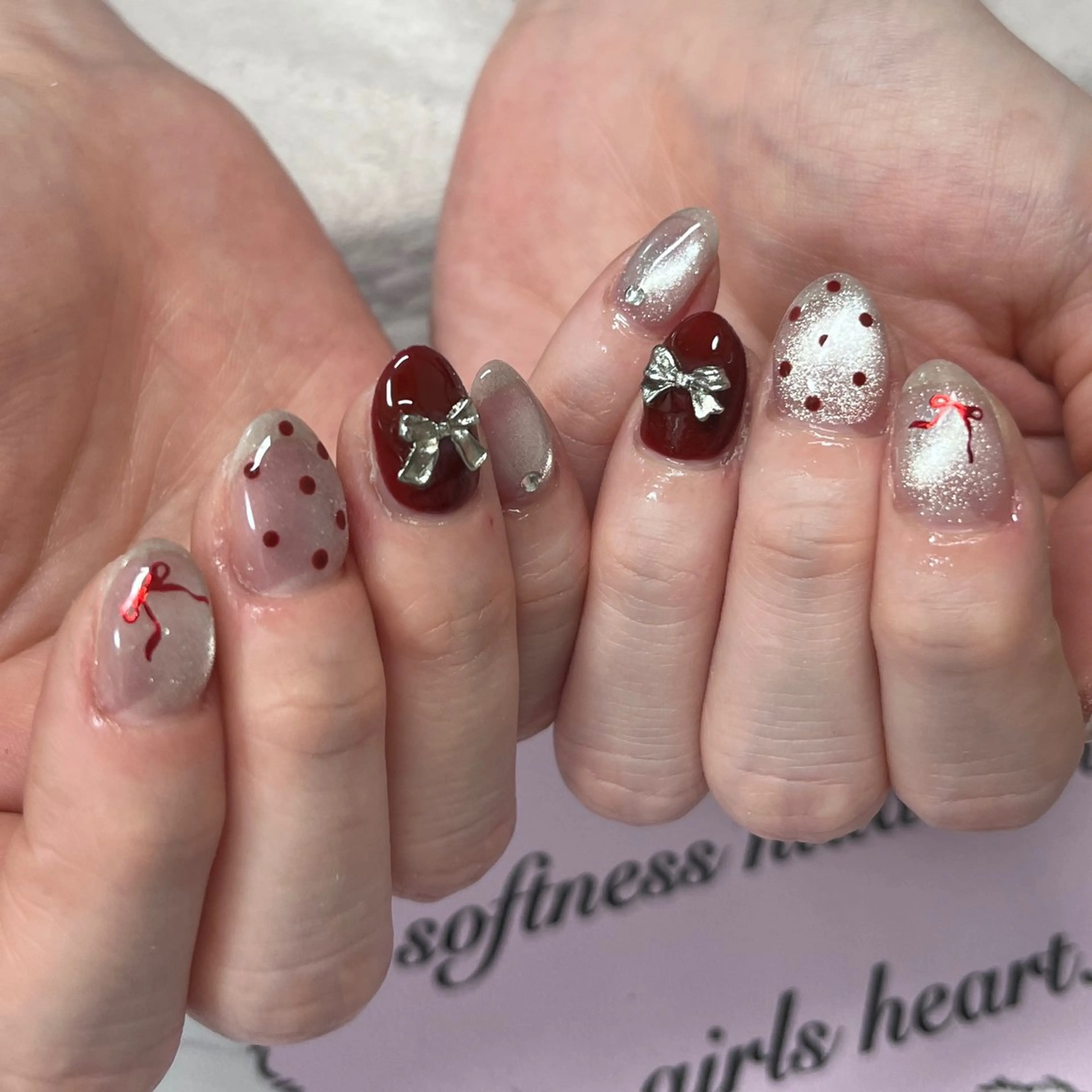 ネイル 氷ネイル・うるうるネイル キラキラネイル 韓国ネイル シンプルネイル ワンホンネイル ハンドネイル はなネイル所属・R_nail xixiのネイルデザイン