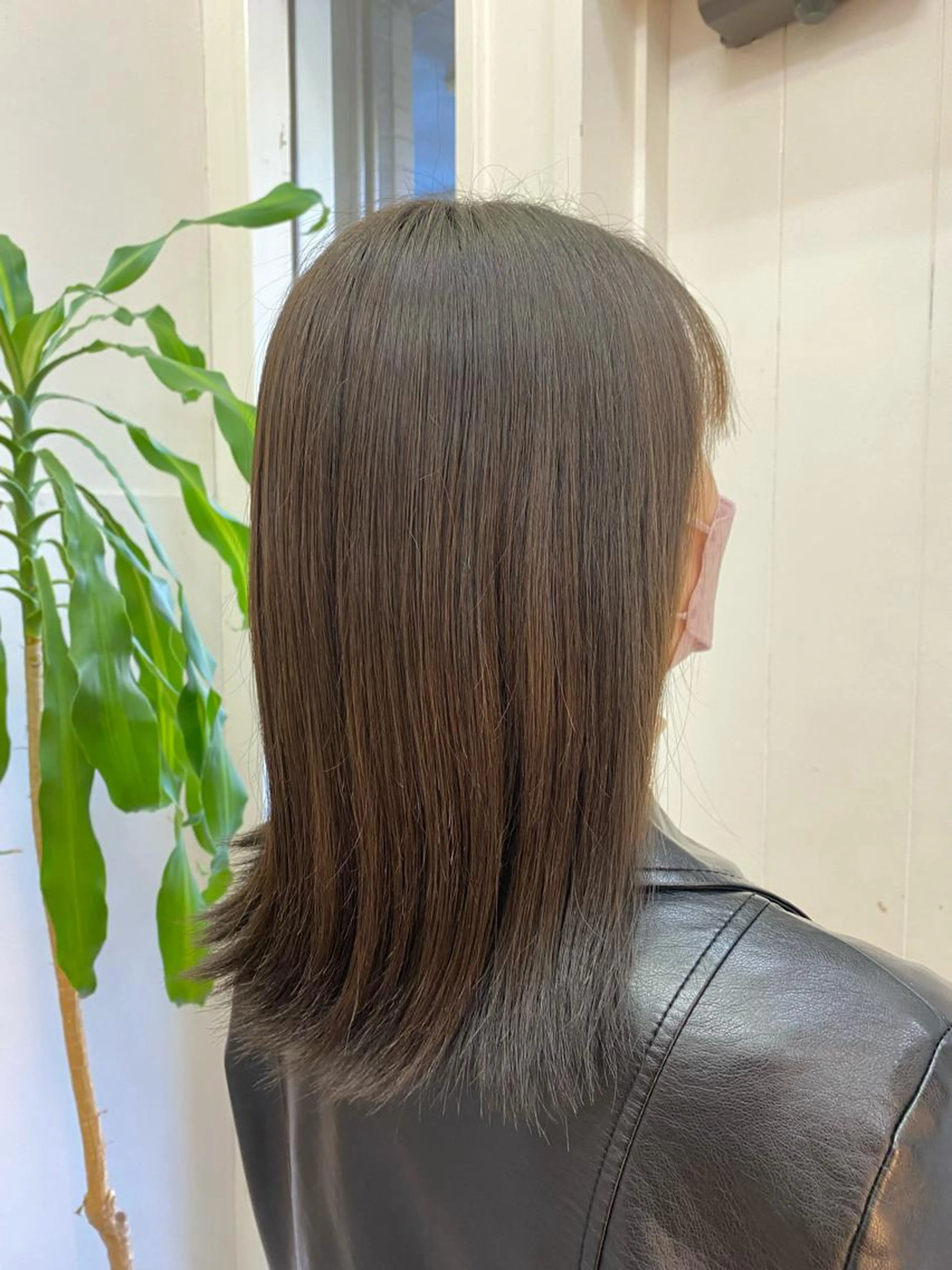 【艶カラー✨白髪染めも◎】(眉ｶｯﾄ、ﾍｯﾄﾞﾏｯｻｰｼﾞ 付き)※ロング料金有りの写真