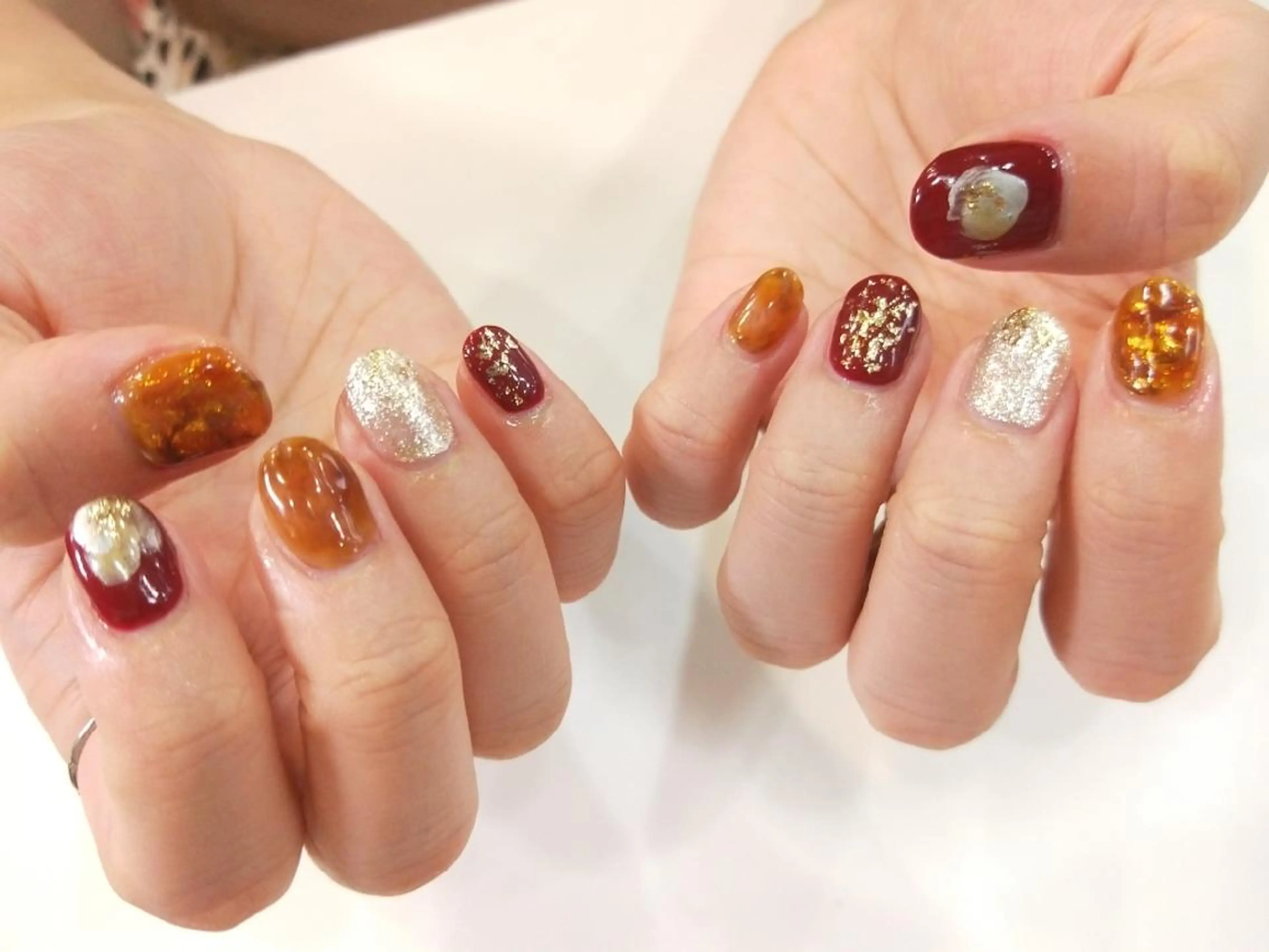 ネイル ハンドネイル ハンドケア R'well所属・はばすみれ🎀ﾈｲﾙ 光ﾌｪｲｼｬﾙ ﾍｱのネイルデザイン