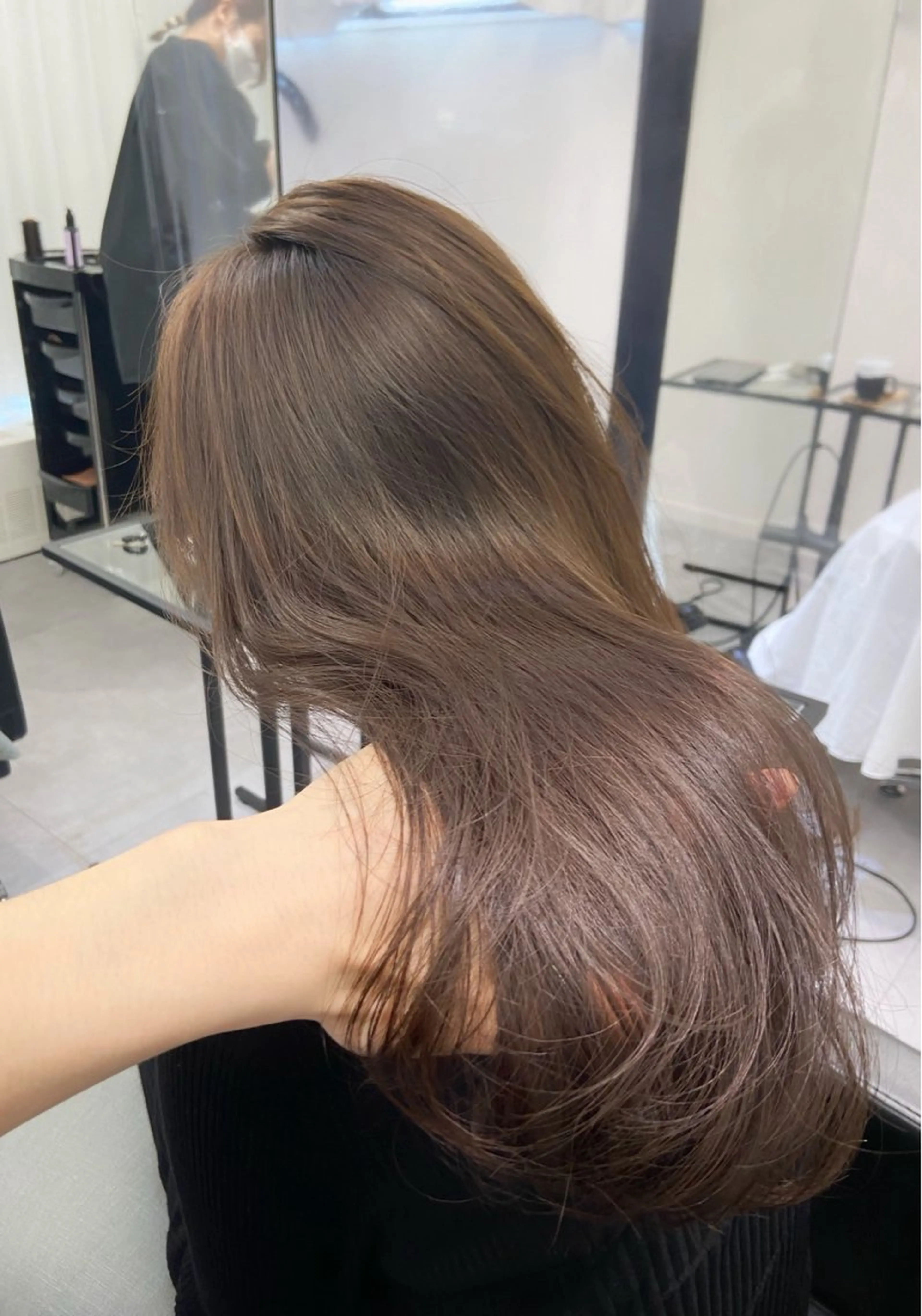 ロング カラー elu by AHNKISM所属・艶髪/ 透明感カラーのヘアスタイル