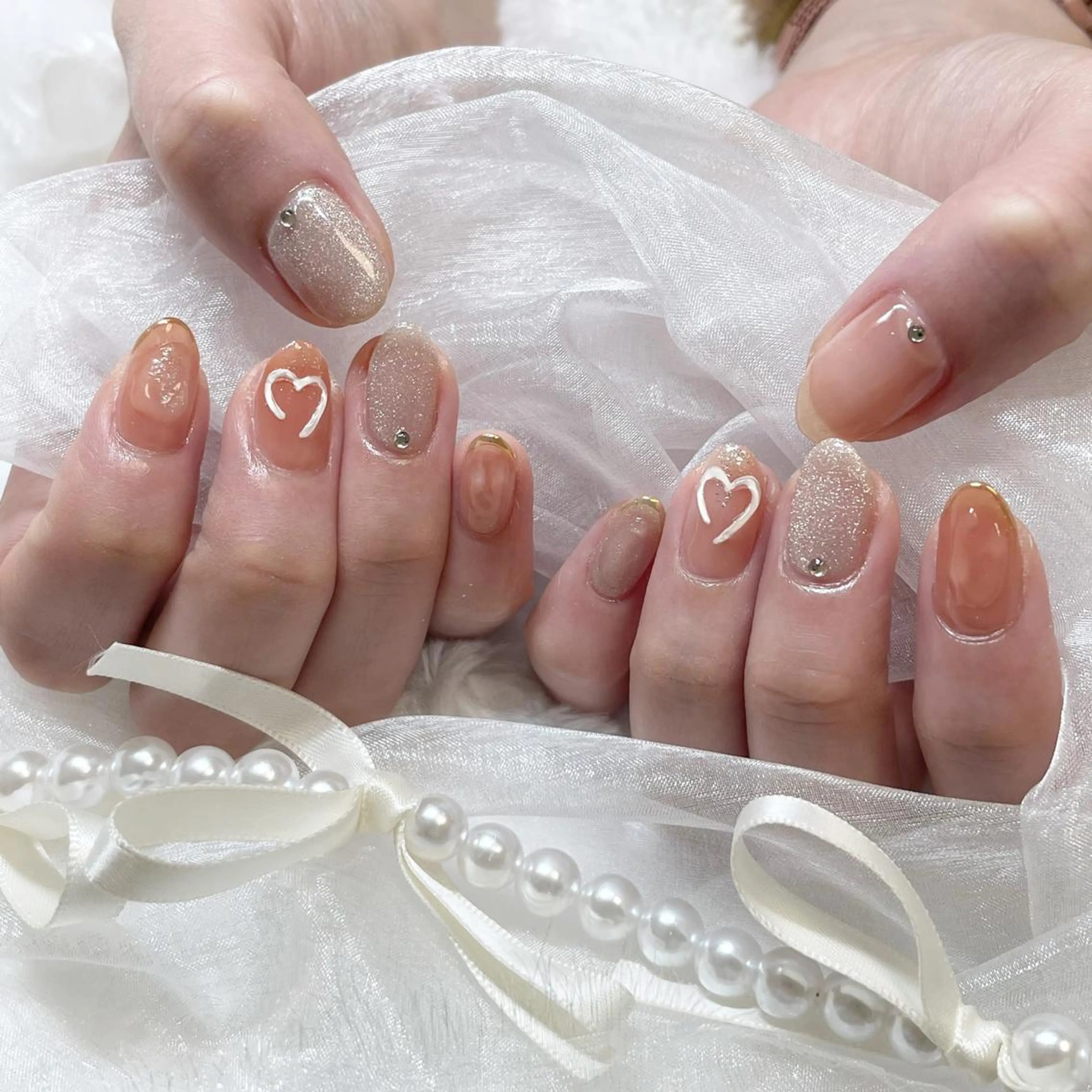 ネイル ジェルネイル 韓国ネイル 持ち込み ニュアンスネイル ワンカラーネイル ハンドネイル fiore nail 🦋のネイルデザイン