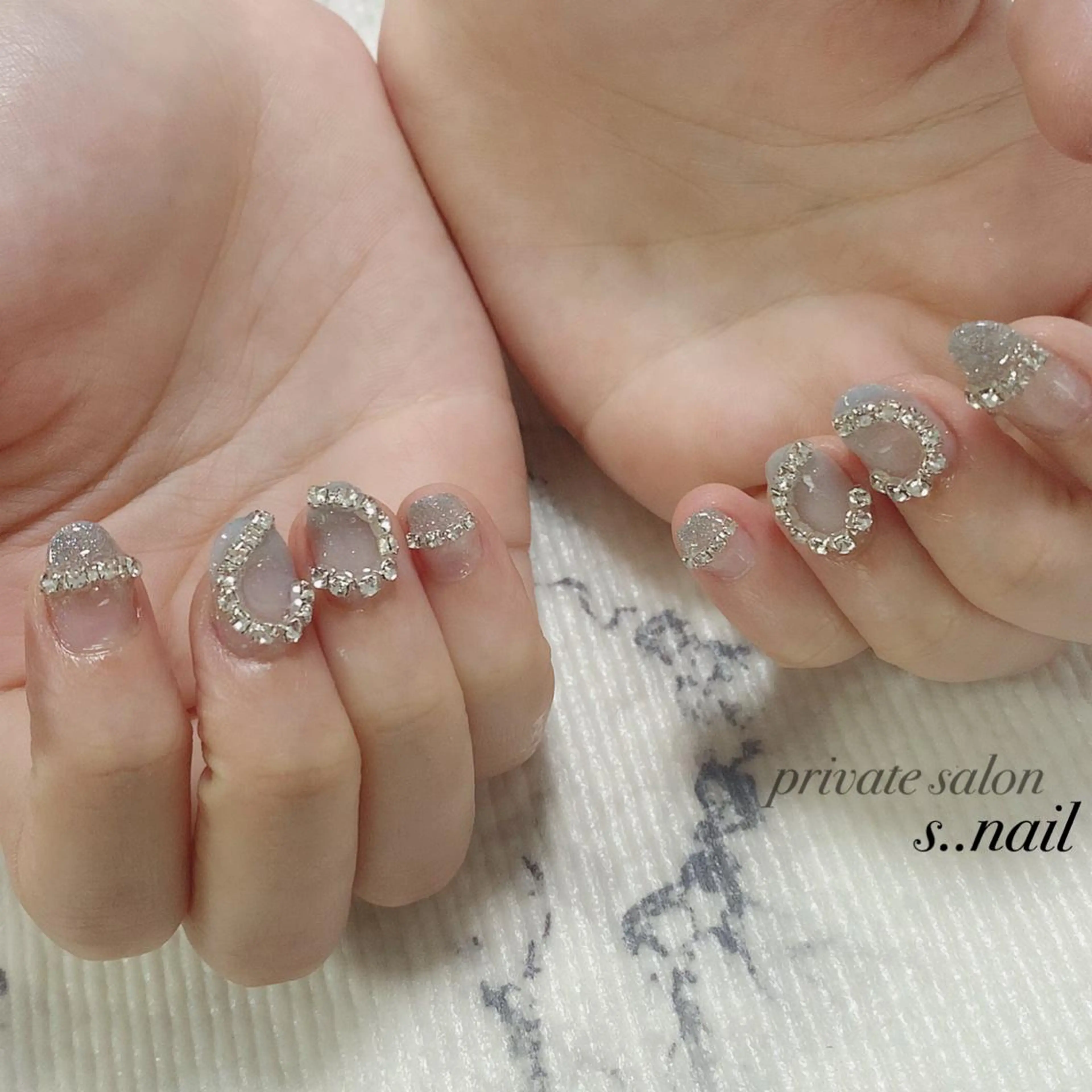 ネイル 水色 持ち込み シルバー ワンホンネイル ハンドネイル フットネイル s..nail / MORITAのネイルデザイン