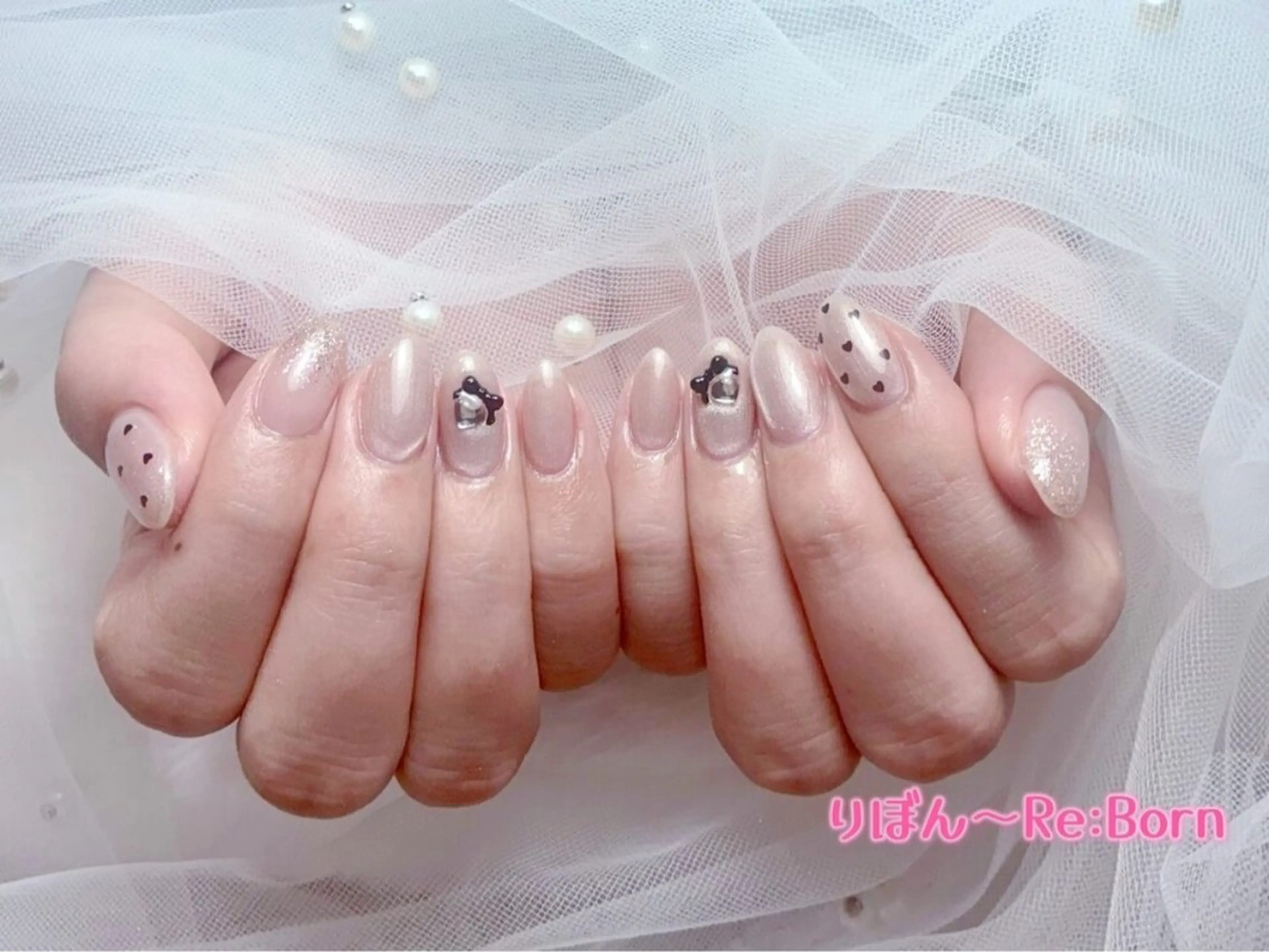 ミディアム ハンドネイル りぼん Re:Bonrのネイルデザイン
