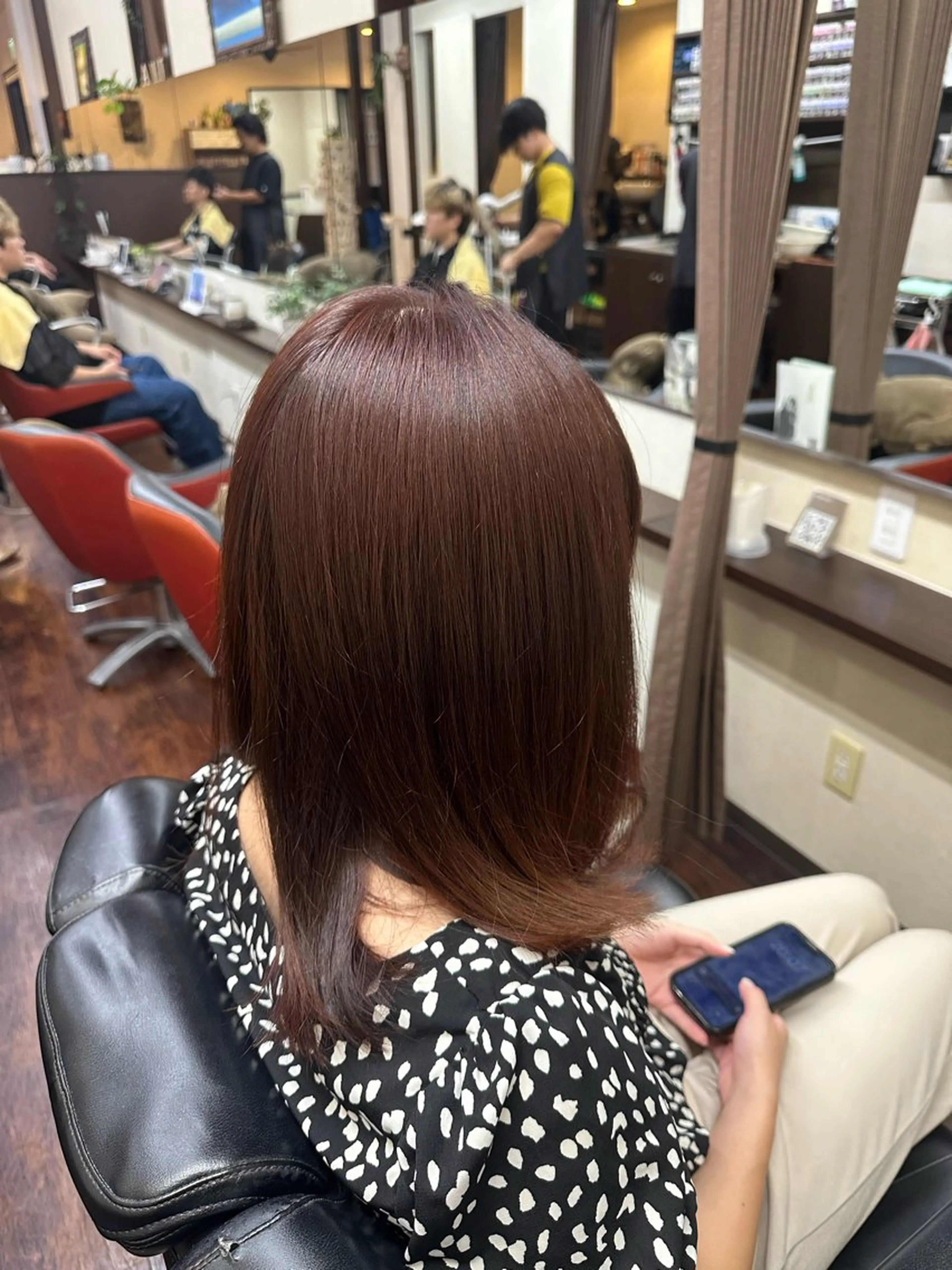 ミディアム レッドブラウン ヘアカラー トリートメント 鈴木 晴紀のヘアスタイル