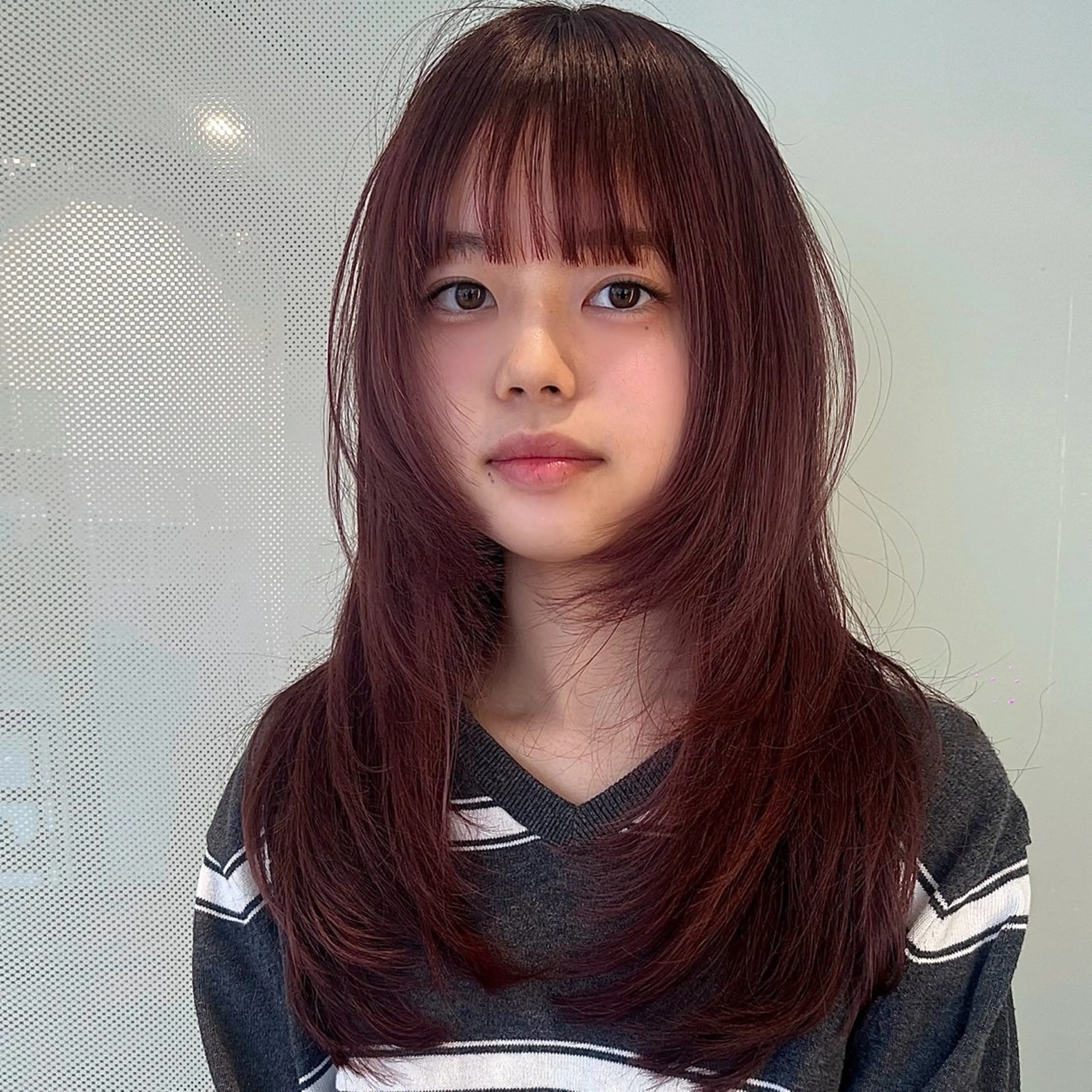 ロング anna 韓国レイヤ ー/ ハッシュカットのヘアスタイル