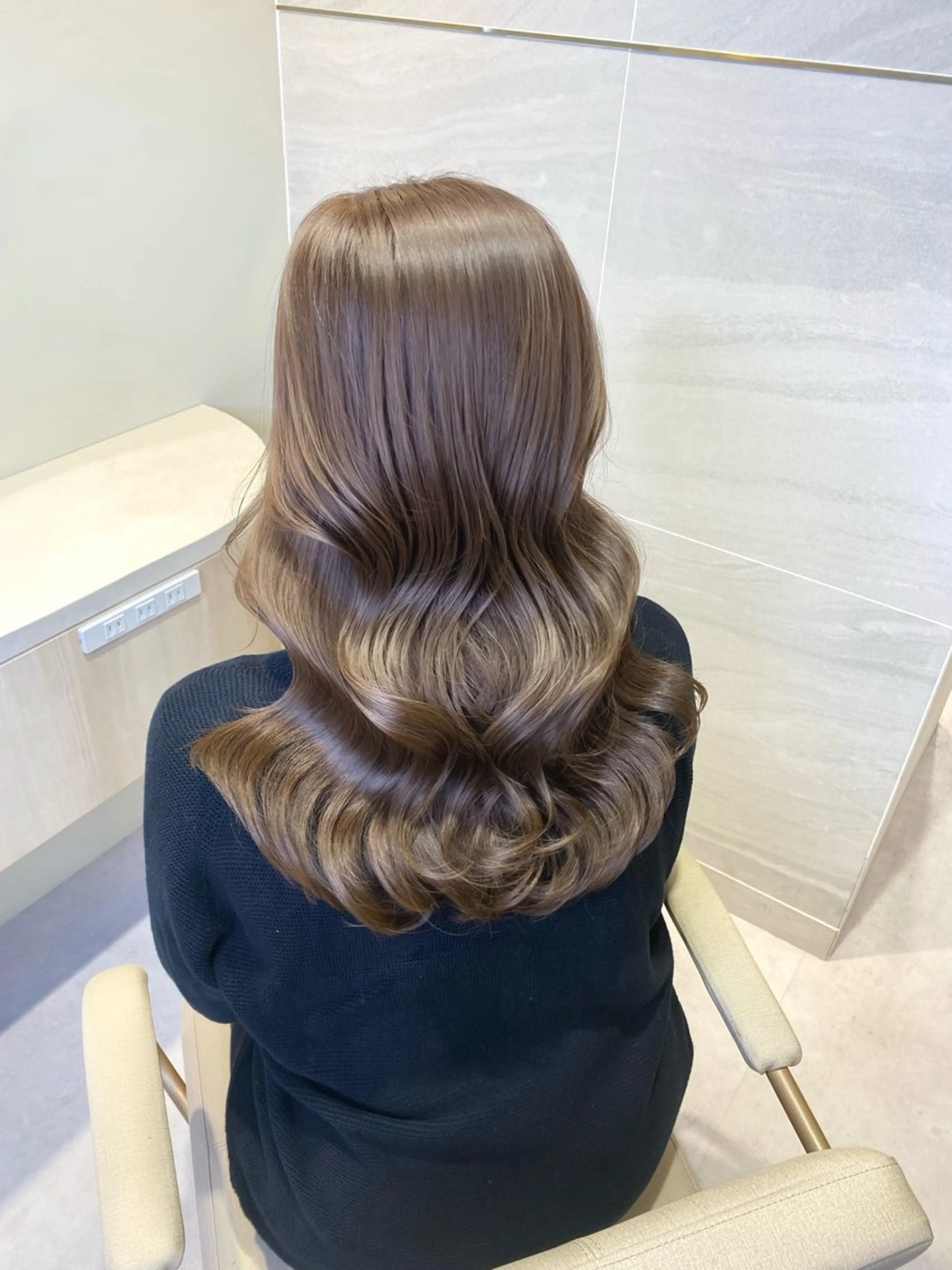 ロング カラー ベージュカラー イルミナカラー カット ヘアカラー トリートメント Ms.CHARM所属・透明感カラー🌿 グレージュ🐺陽介のヘアスタイル