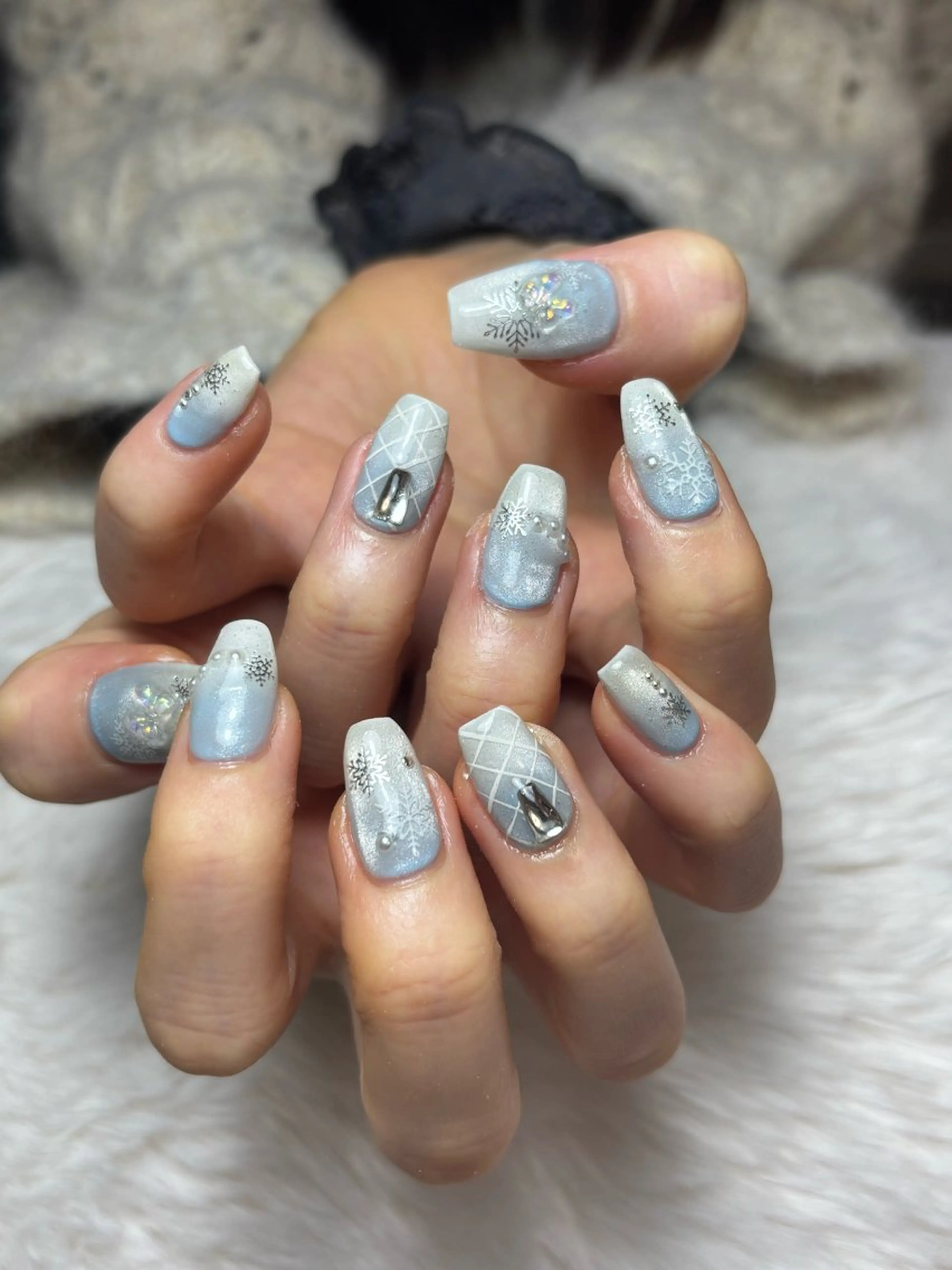 ネイル 三本 綾奈のネイルデザイン