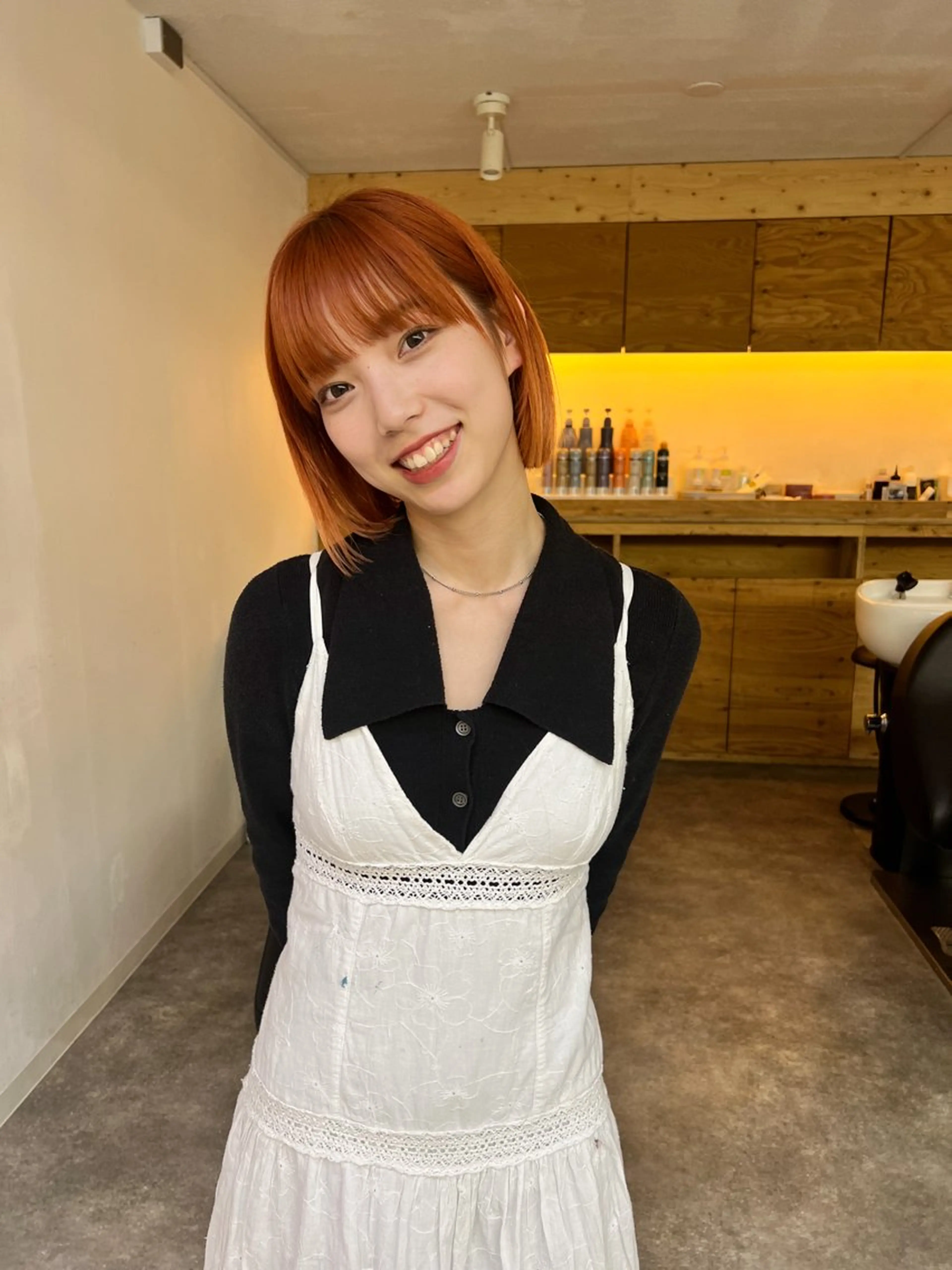 ショート カラー 顔周りレイヤー/韓国 ブリーチminamiのヘアスタイル