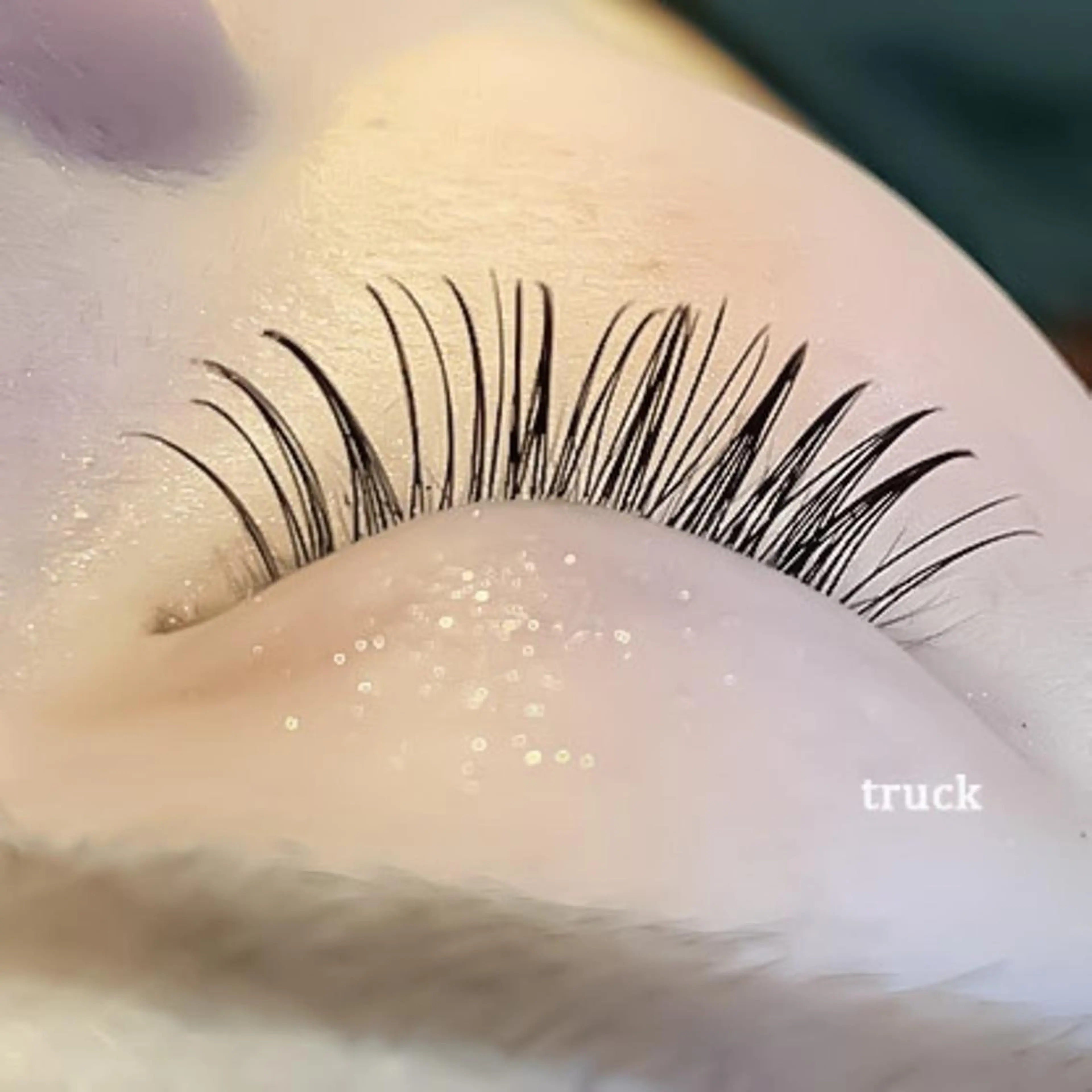 マツエク・マツパ アイサロンTOP BROW天王寺あべの店所属・TOPBROW マユリのマツエク・マツパデザイン