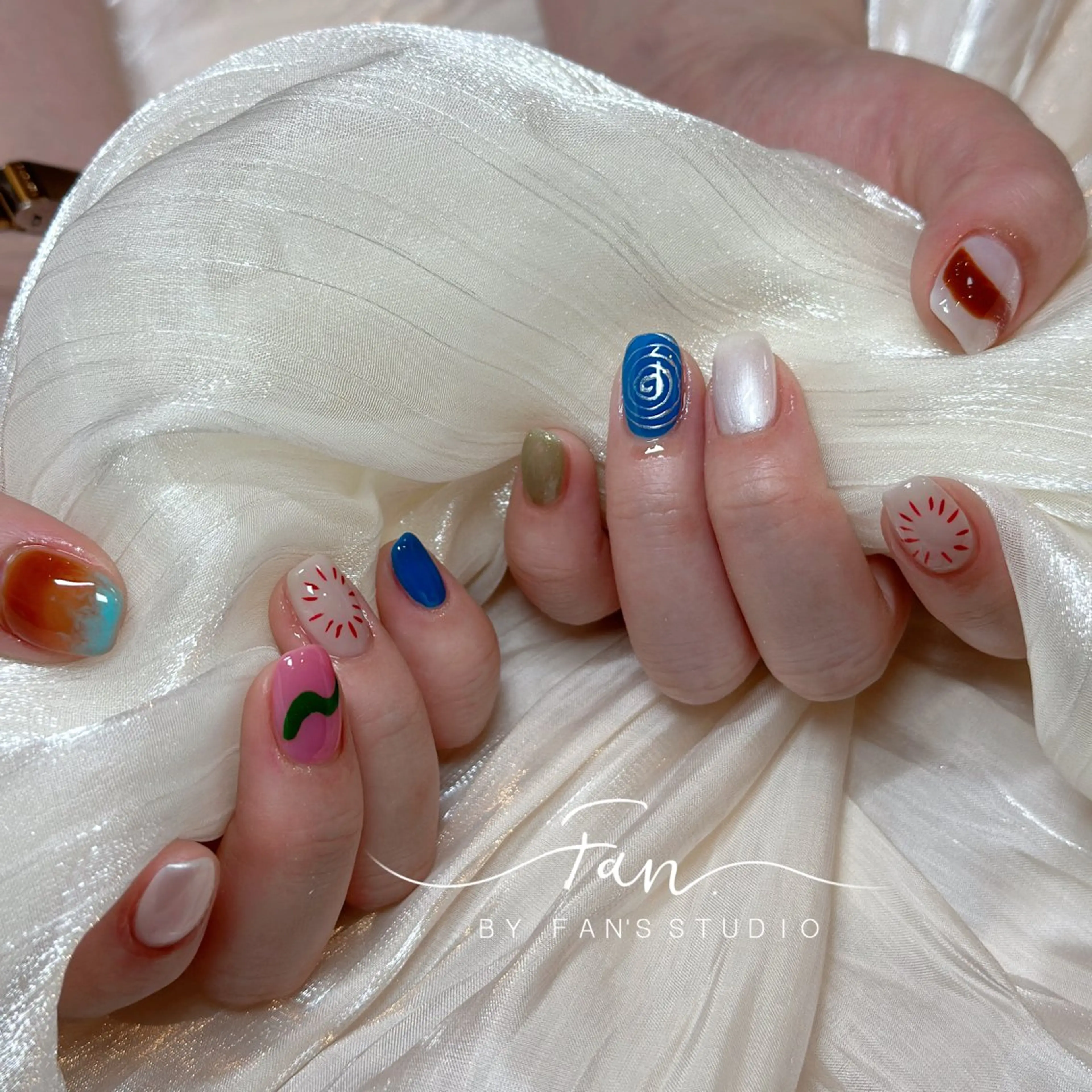 ネイル ハンドネイル ハンドケア 🌻FAN'S STUDIO池袋🌻のネイルデザイン