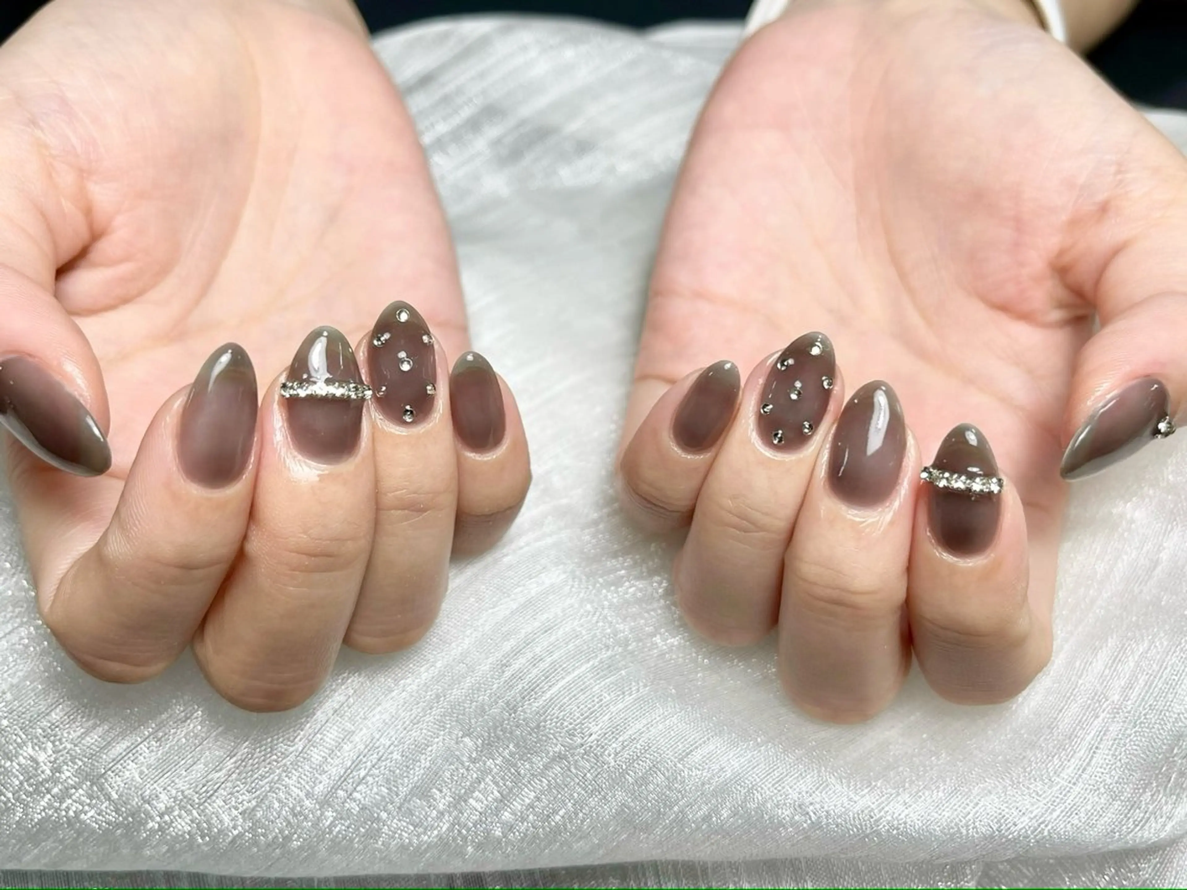 ネイル 長さ出し フレンチネイル グラデーション マグネットネイル マグネットフレンチ ハンドネイル ハンドケア 💕Dreamy KIYO💕のネイルデザイン