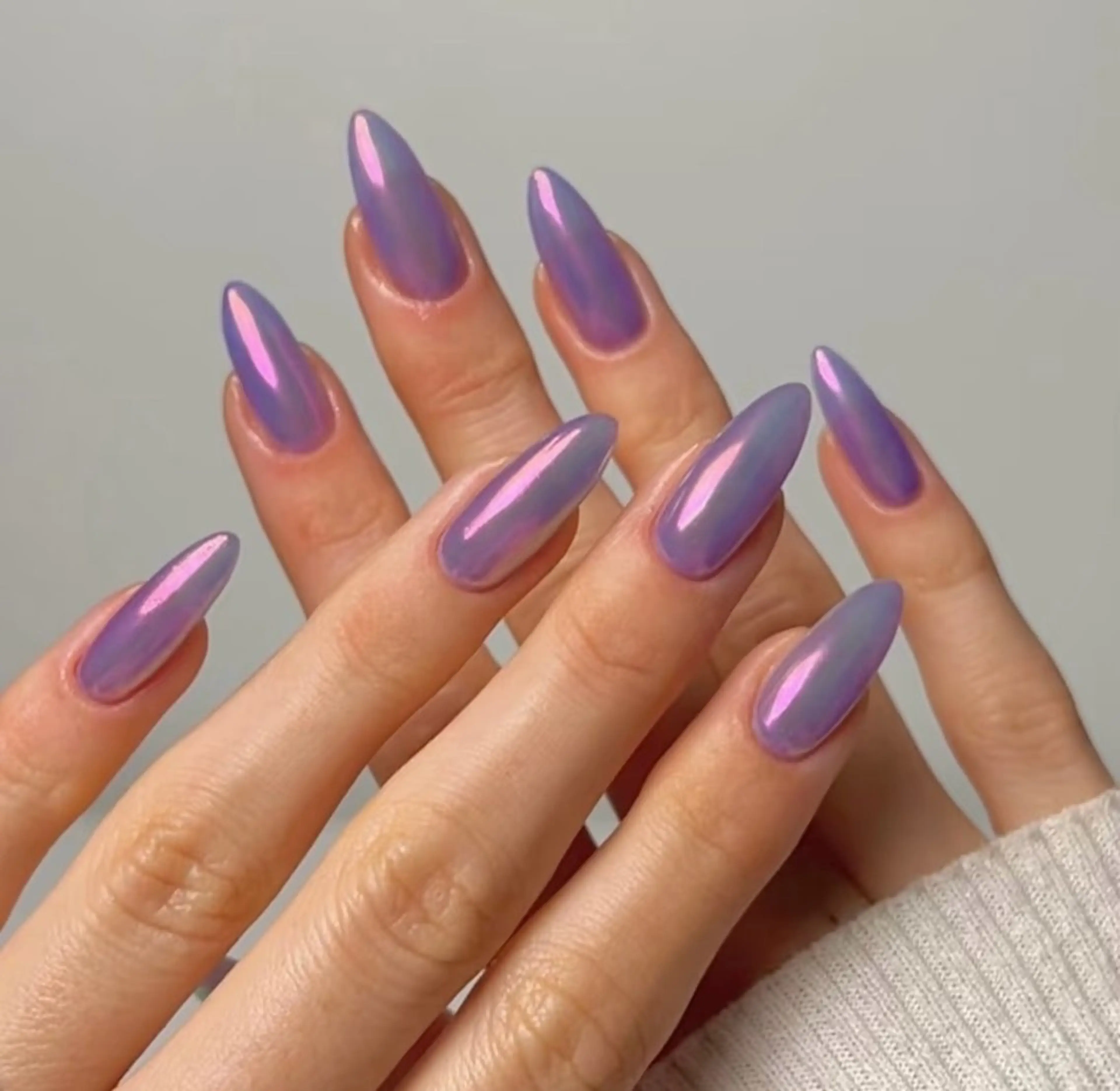 ネイル 高木 維麗絲のネイルデザイン