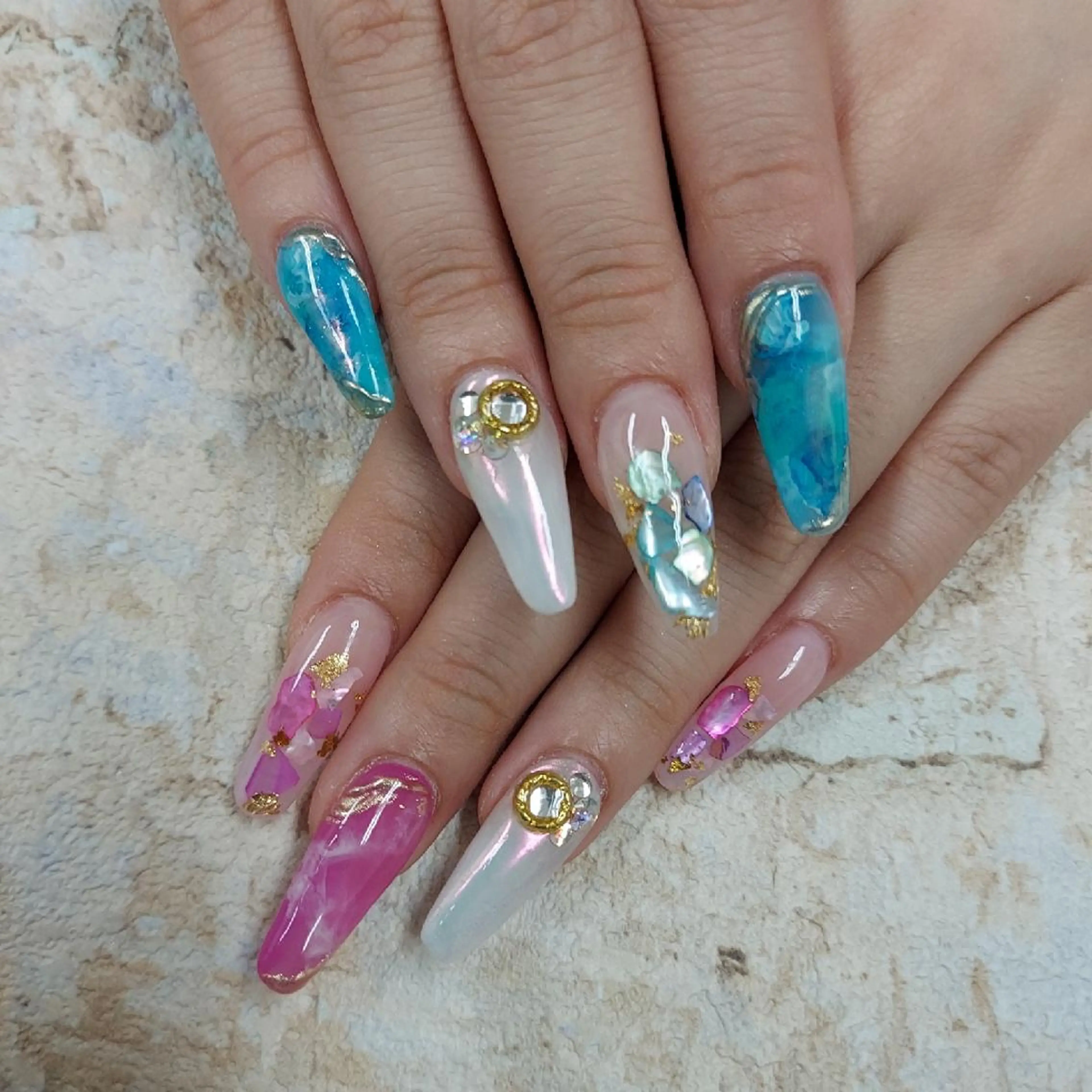 ネイル アートネイル ジェルネイル 持ち込み ニュアンスネイル パラジェル 河野ちえ (雑誌掲載サロン)のネイルデザイン