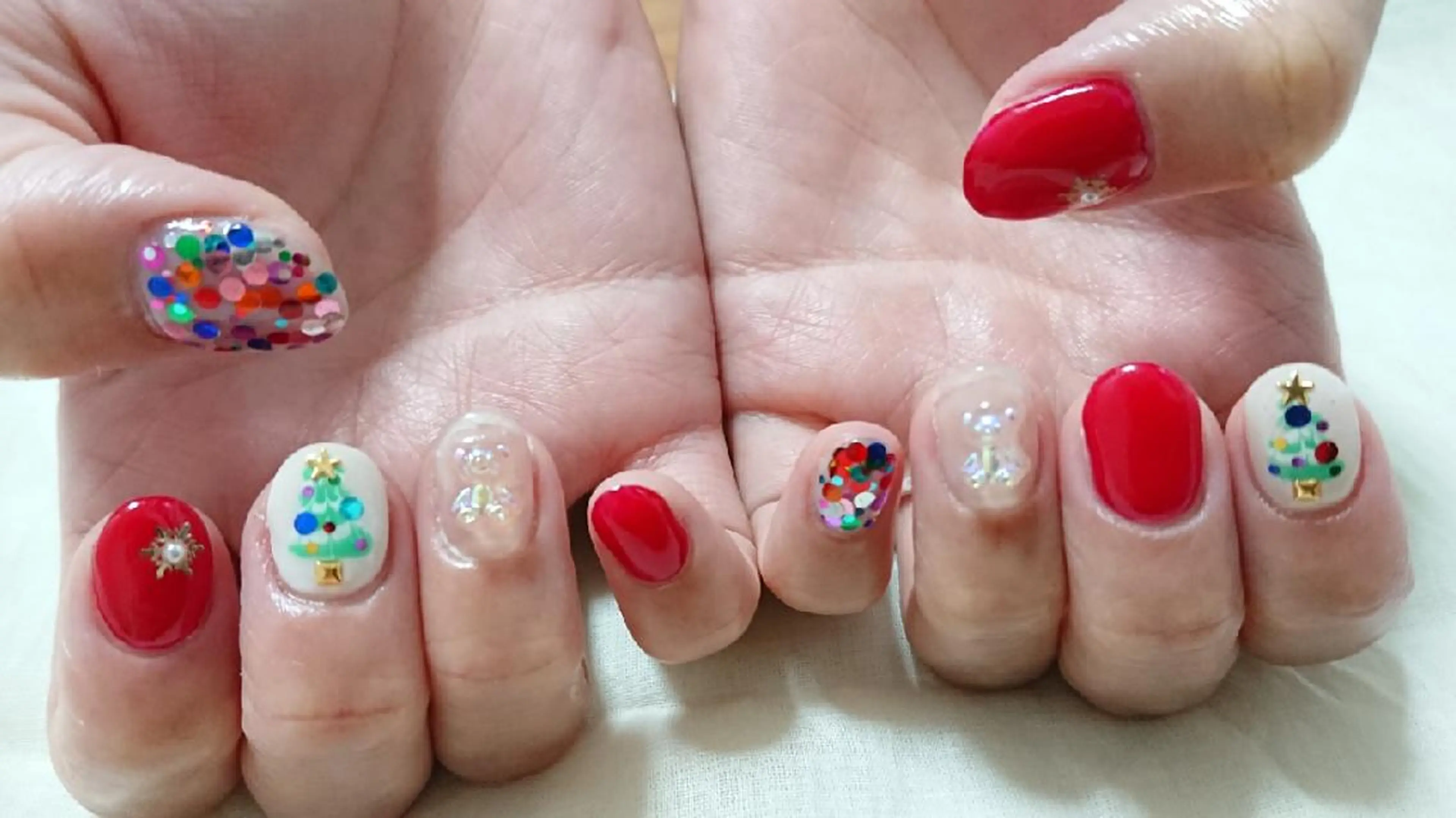 ネイル アートネイル 冬ネイル クリスマス ハンドネイル shellnail さなえのネイルデザイン