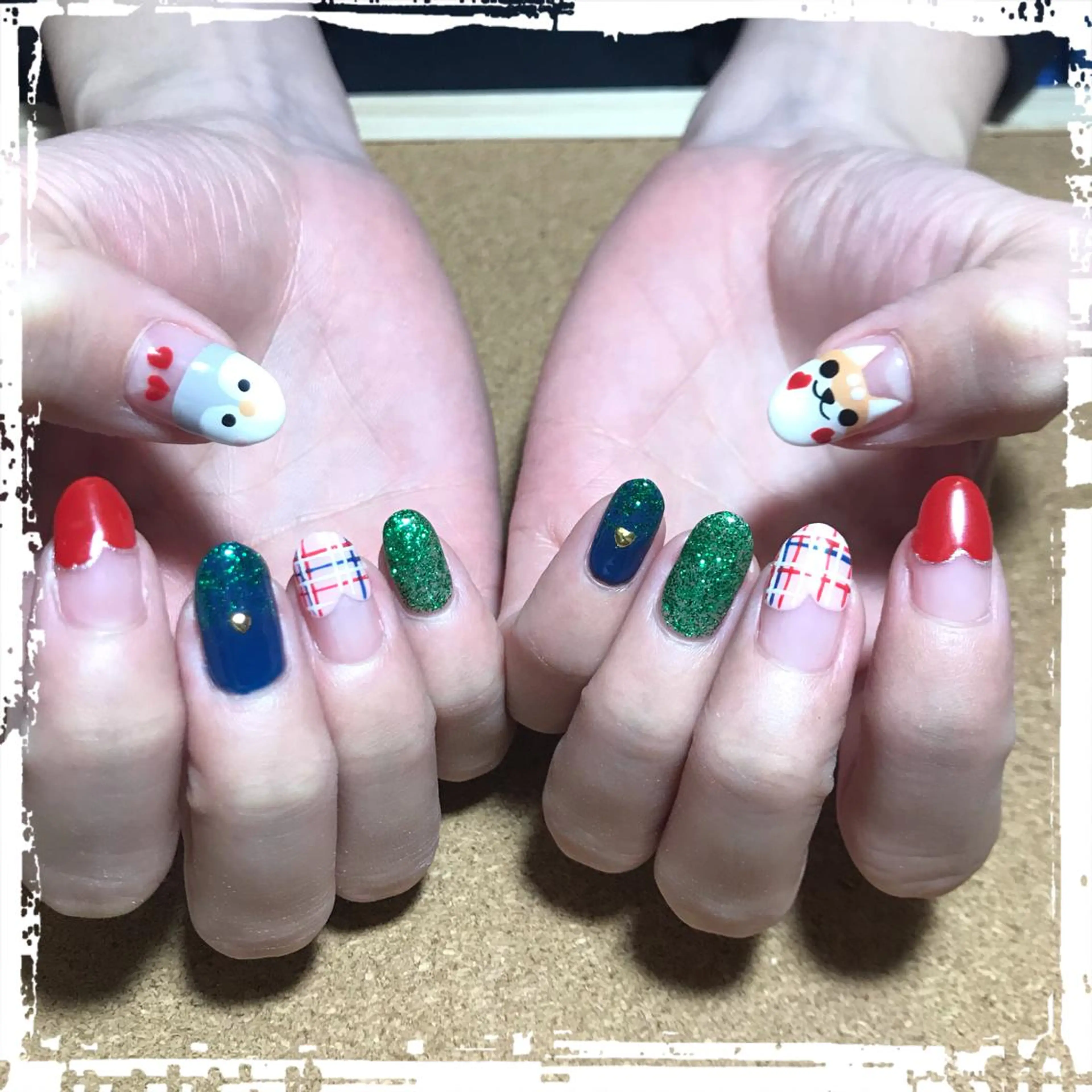 ネイル ECLAT エクラ所属・寺山 千鶴のネイルデザイン