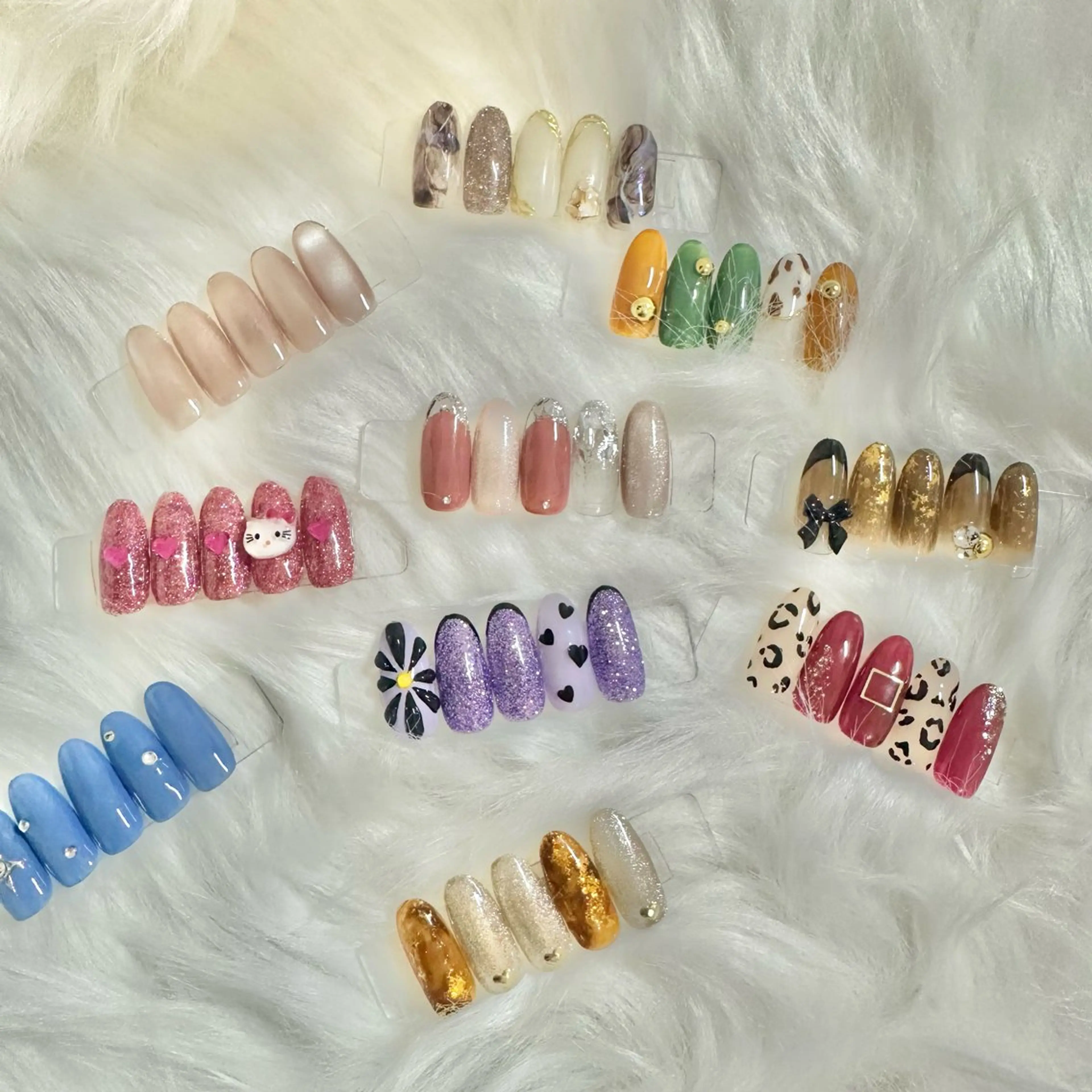 ハンドネイル定額💖￥5500​〜​✨オフ＋￥800  初回オフ無料💖デザインによりお値段は異なります🧚🏻‍♀️の写真