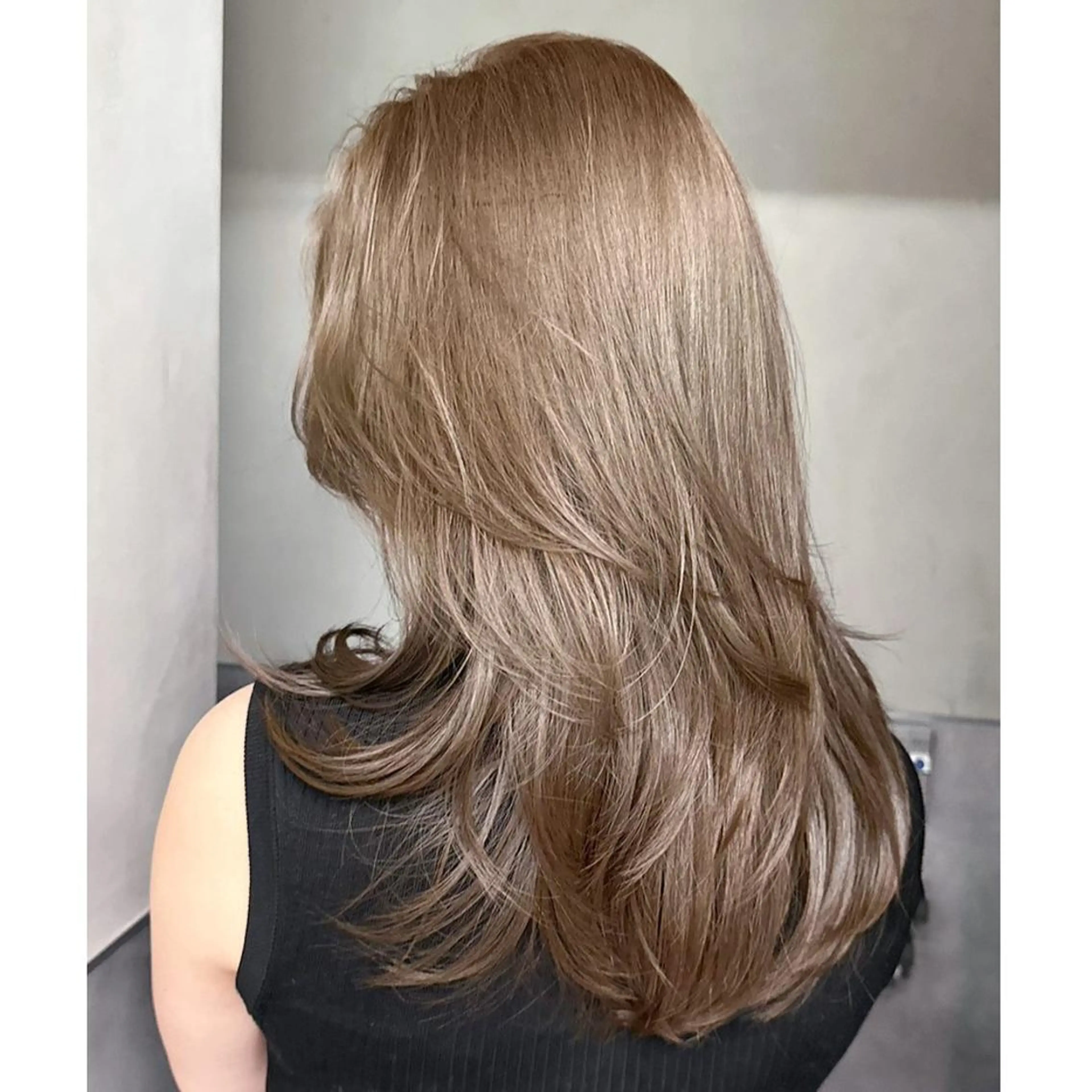 ロング カラー ベージュカラー ミント ミントベージュ ITbyALBUM 中野店のヘアスタイル