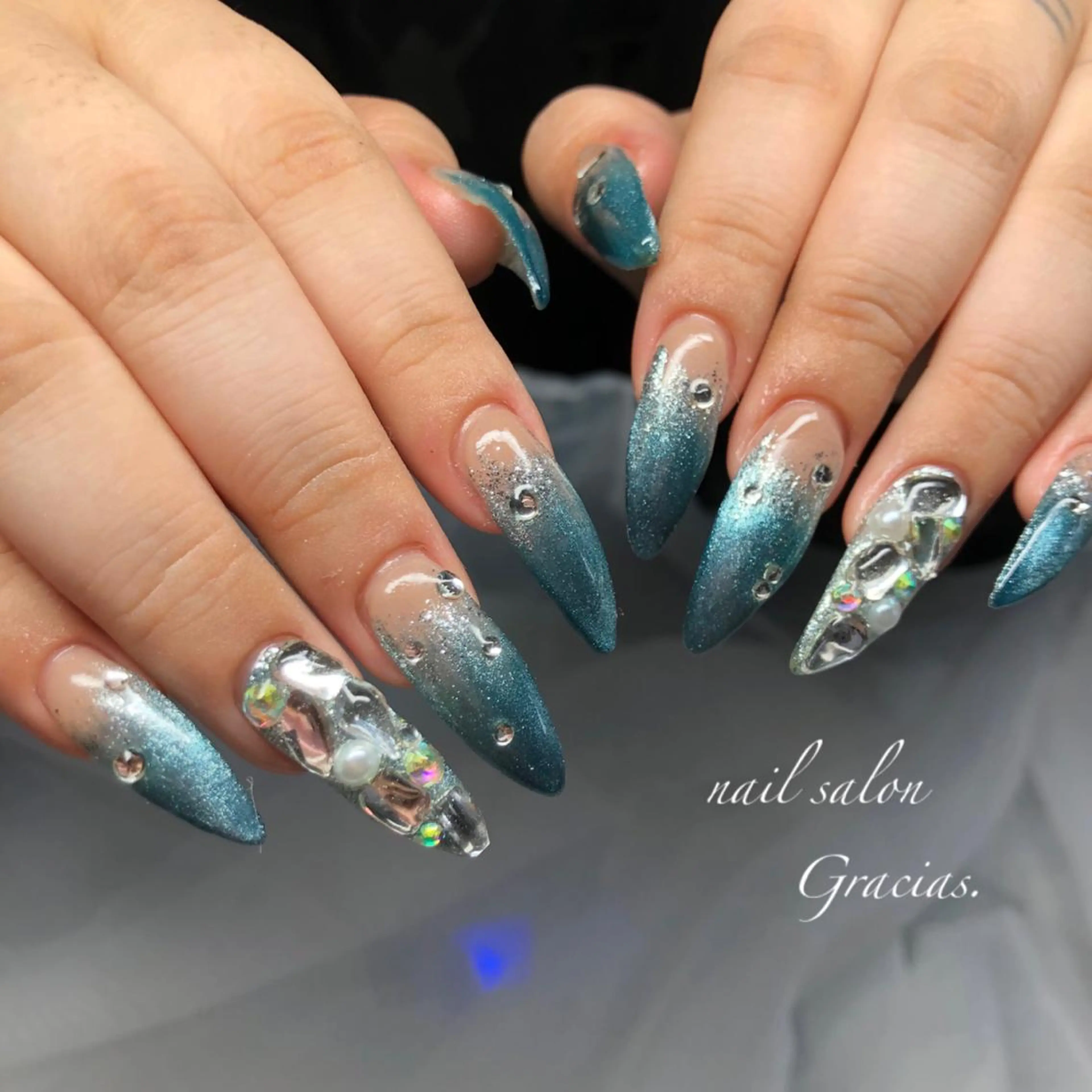 ネイル Gracias. rieのネイルデザイン