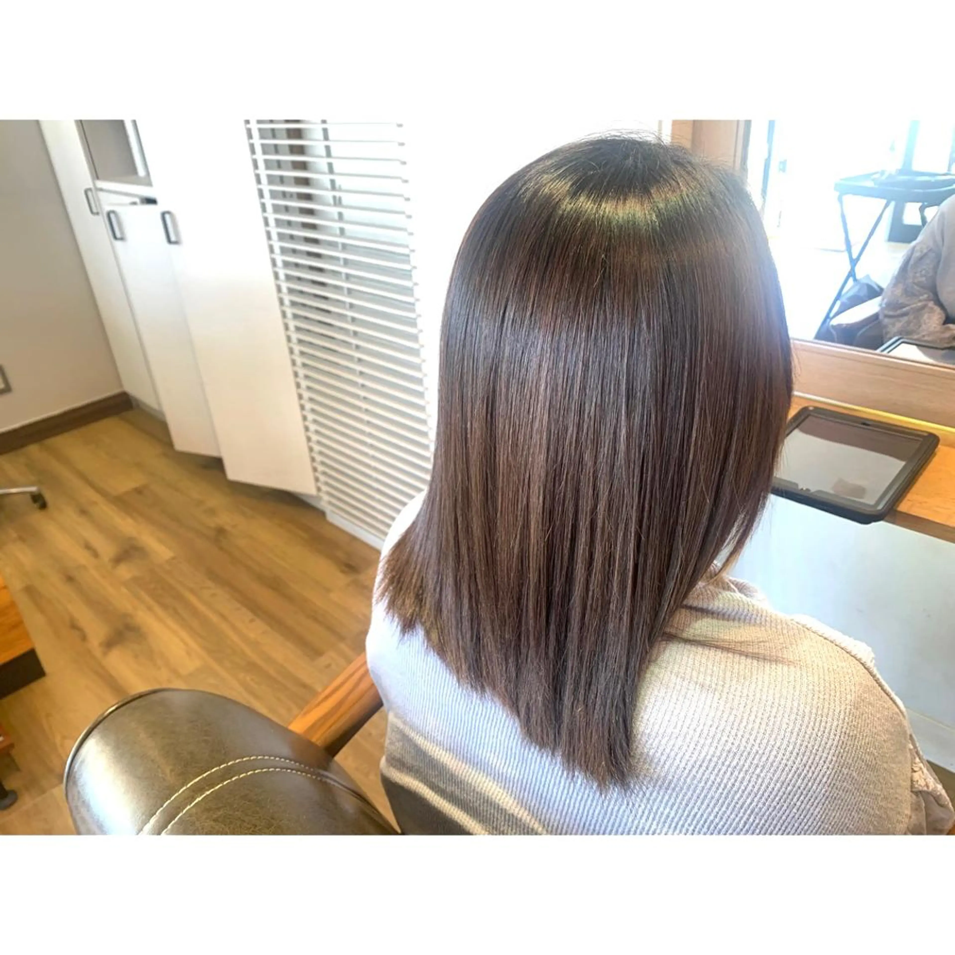 セミロング カラー 髪質改善 トリートメント ツキダテ ユイのヘアスタイル