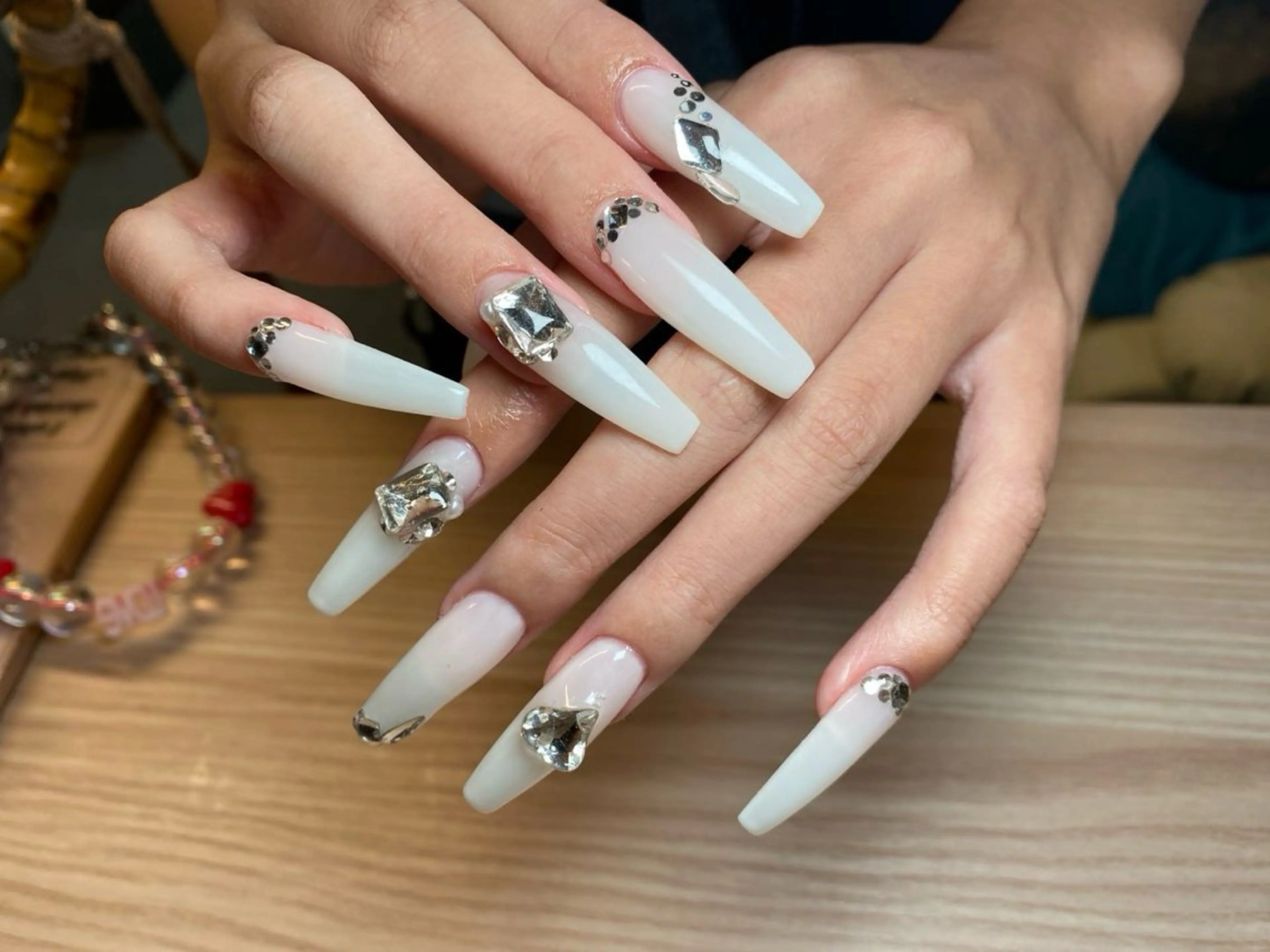 ネイル More Glam 池袋東口店のネイルデザイン