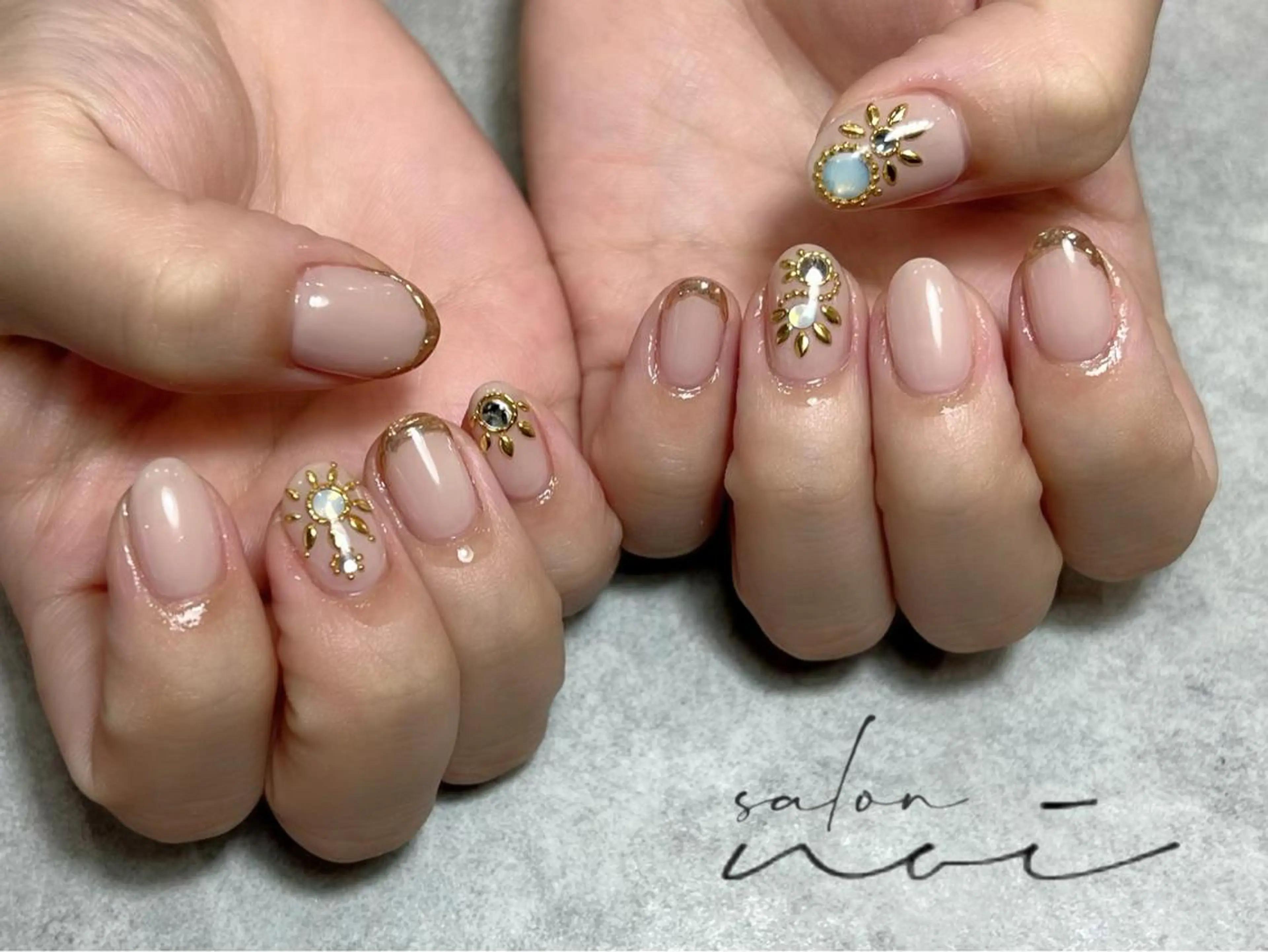 ネイル アートネイル 持ち込み ハンドネイル salon noi所属・salon noiのネイルデザイン