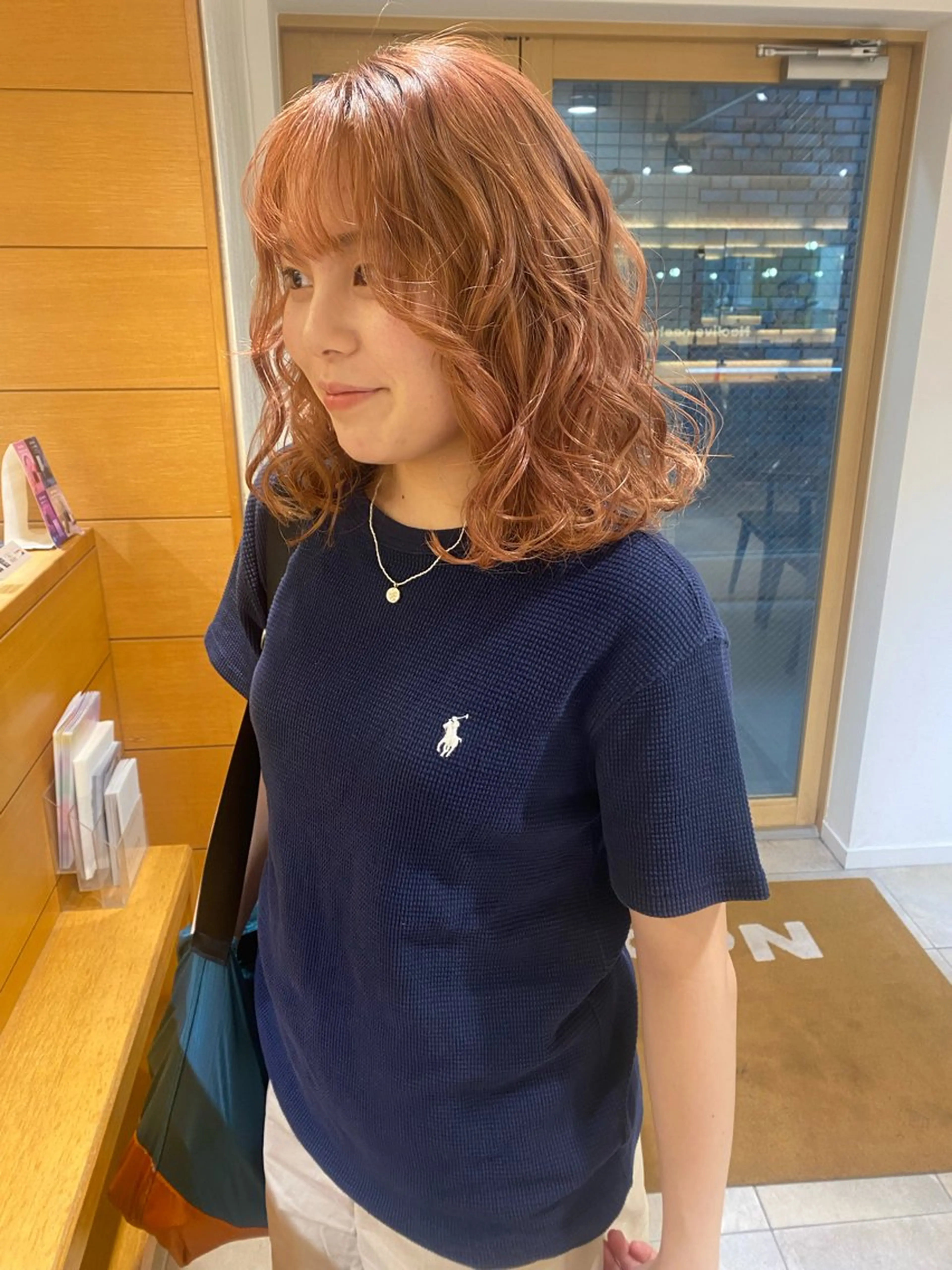 カラー ブリーチ ヘアカラー 谷川 あかりのヘアスタイル