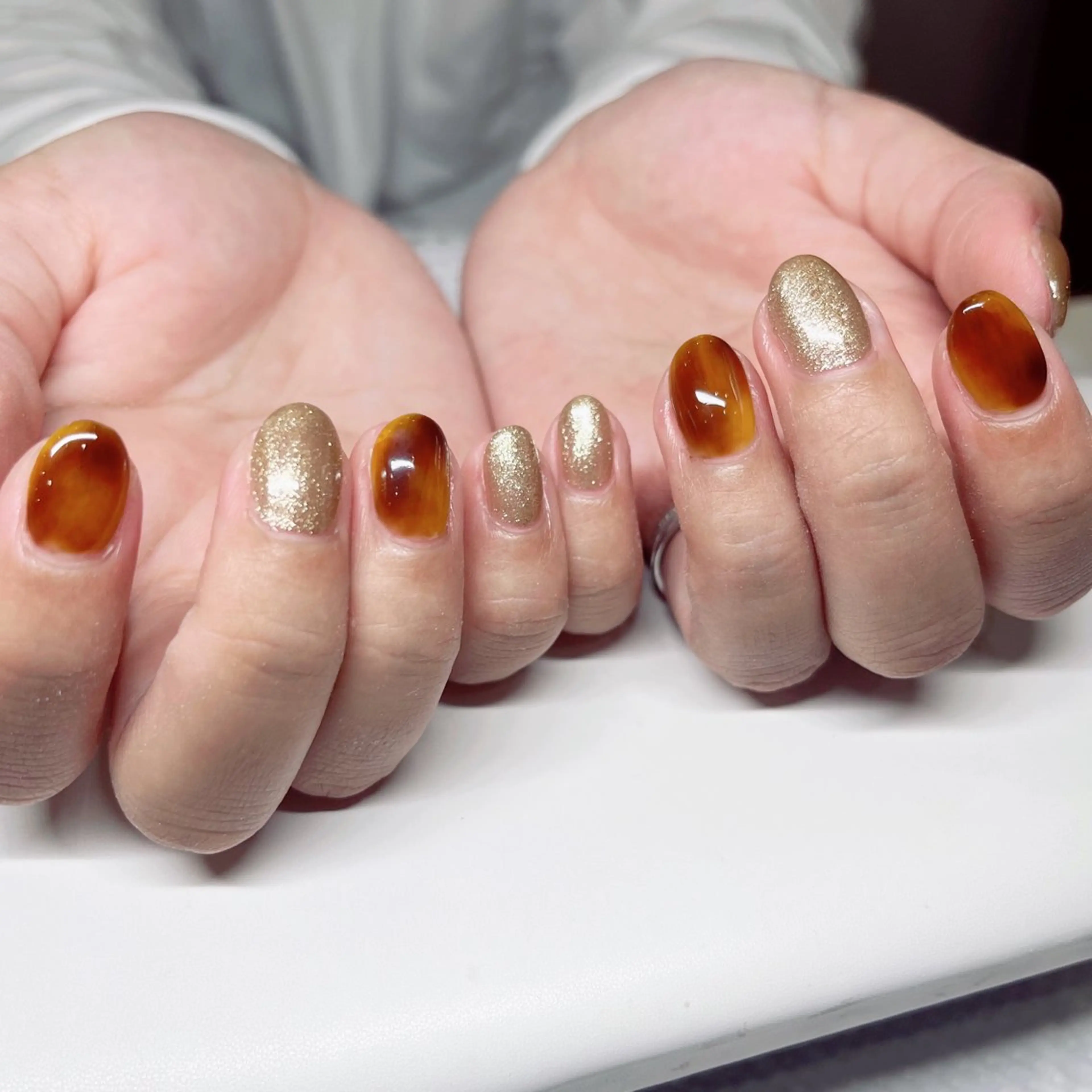 ネイル べっ甲ネイル ハンドネイル arl nail💅yuriのネイルデザイン