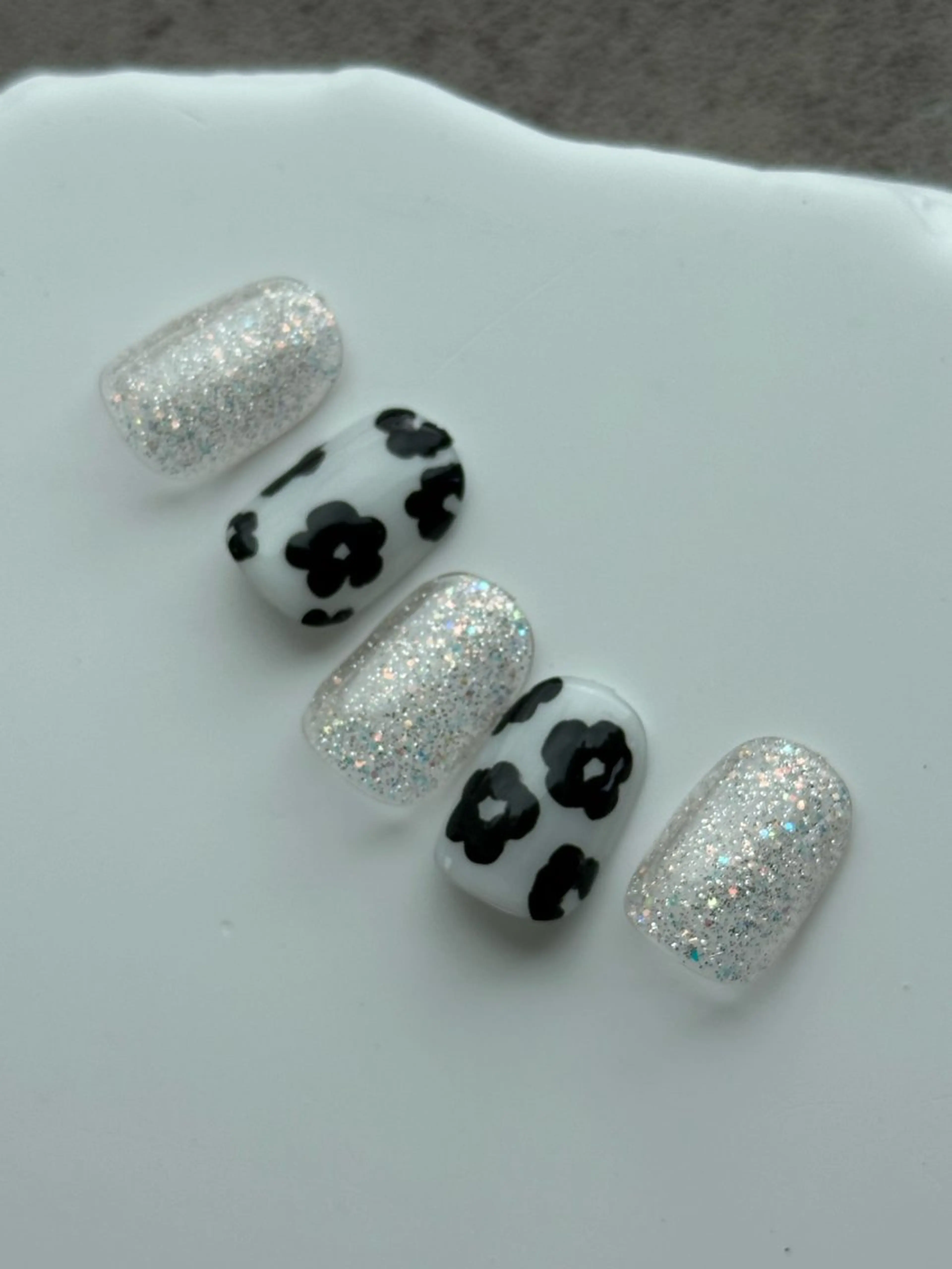 ネイル キラキラネイル Kakka Nail Shioriのネイルデザイン