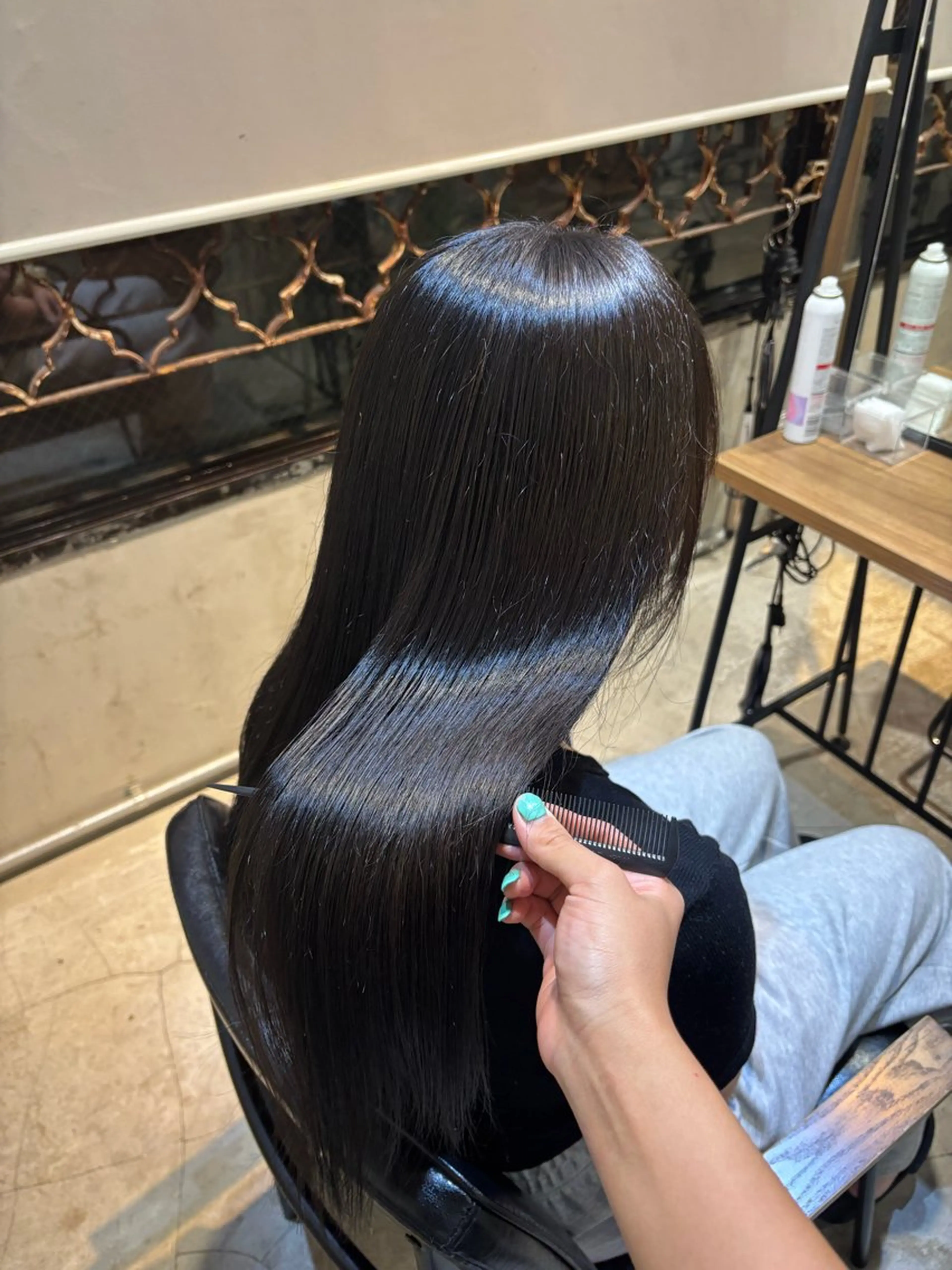 ロング カラー ヘアカラー トリートメント 🌺柔らか透明感 カラー🌊MAMIのヘアスタイル