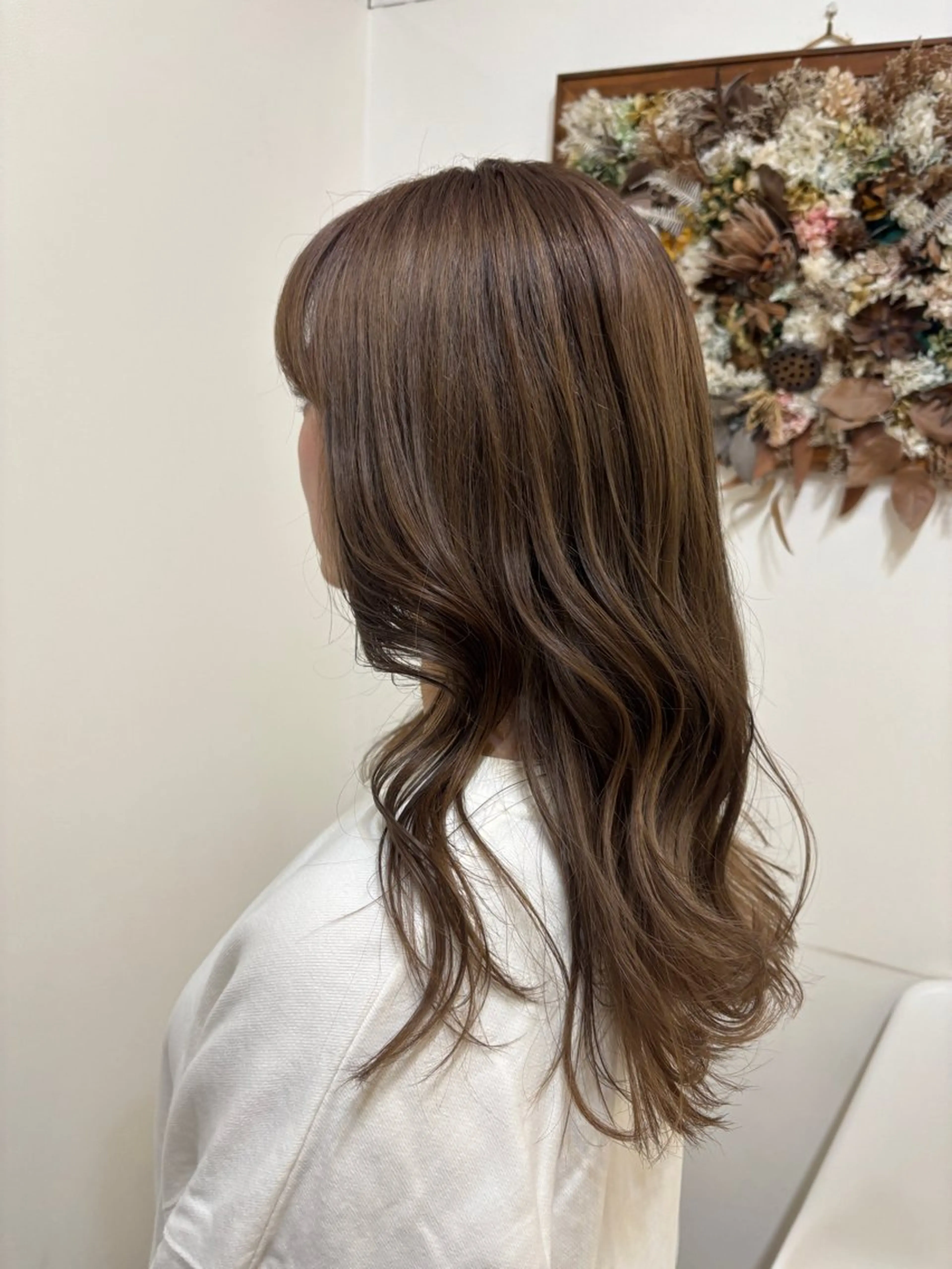 セミロング カラー ベージュカラー ブリーチ 透明感カラー ヘアカラー I’s hair make所属・髙木 藍紗のヘアスタイル