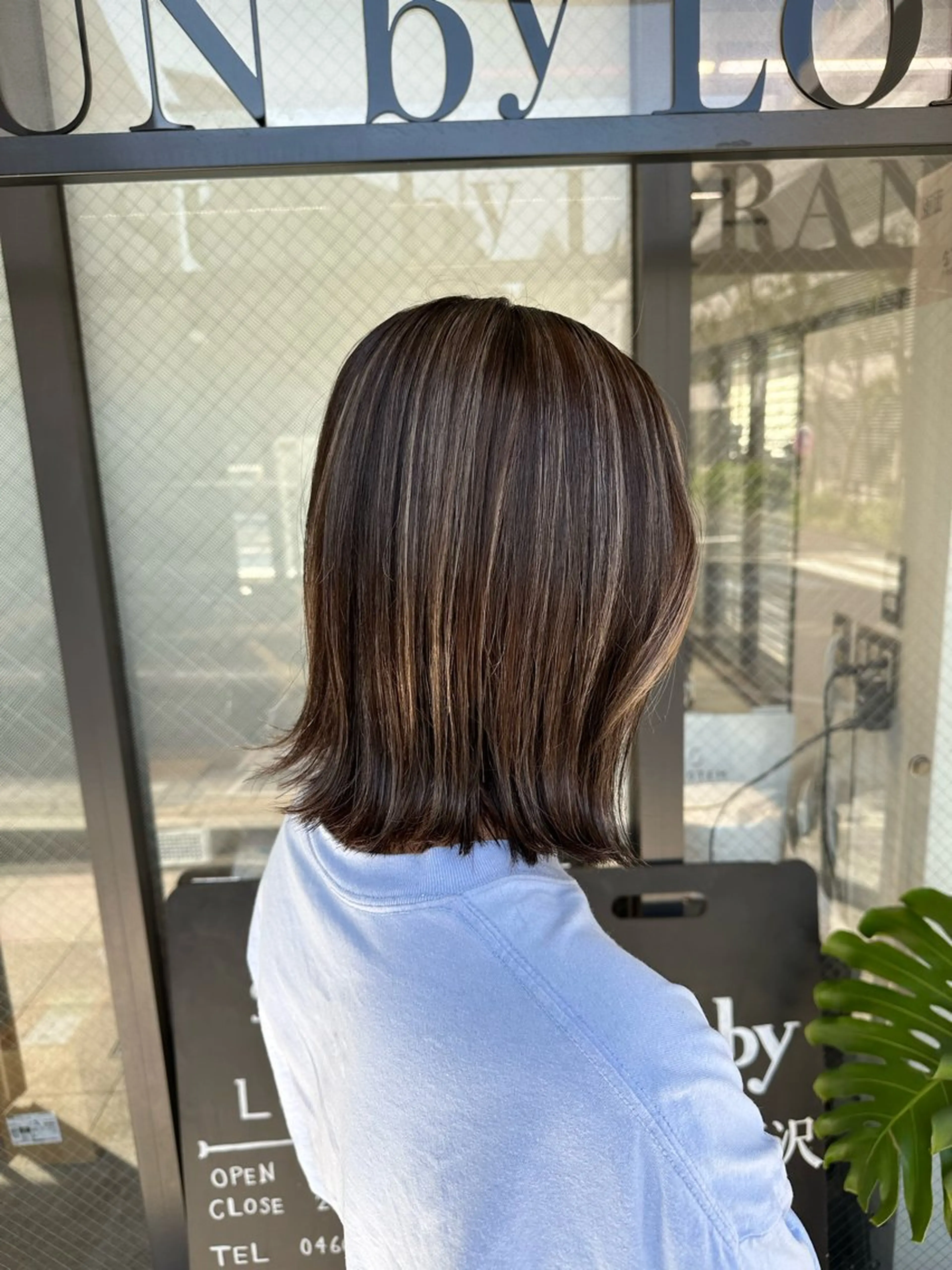 ミディアム ハイライト おのだ あやなのヘアスタイル