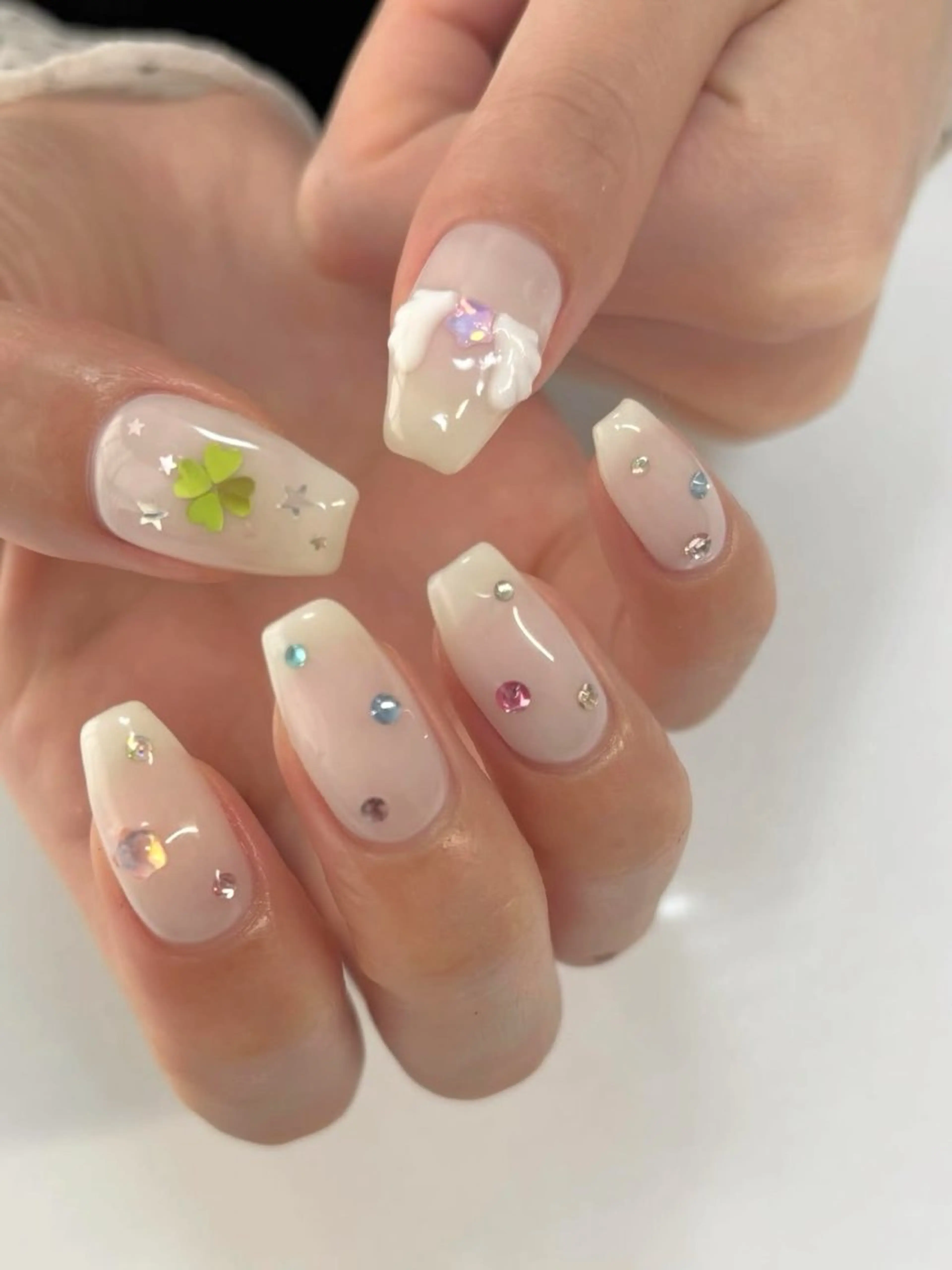 ネイル 韓国ネイル 持ち込み ニュアンスネイル ネイルチップ ハンドネイル ANA.CHUO 本川越店舗のネイルデザイン