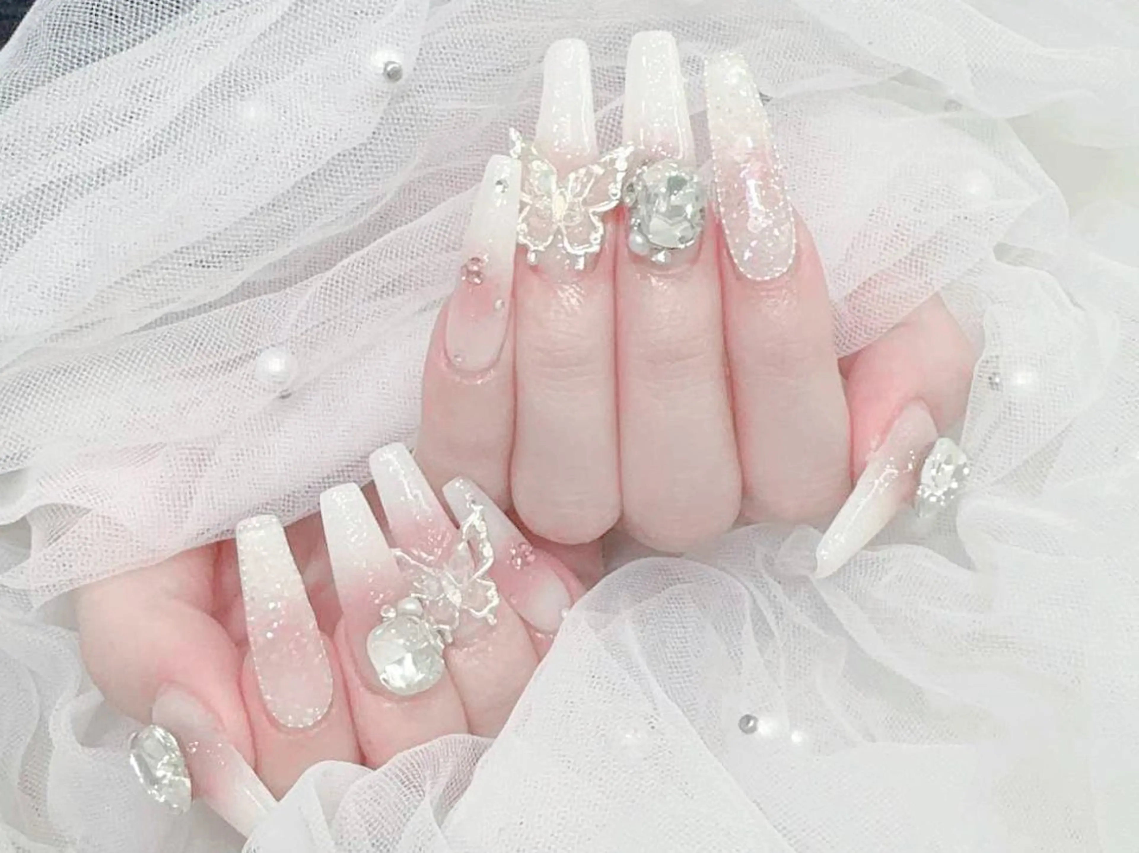 ネイル 成人式 マグネットネイル 大理石ネイル(マーブル) リボン 夏ネイル ハンドネイル MoMoA Nail ネイル長さ出し専門店のネイルデザイン