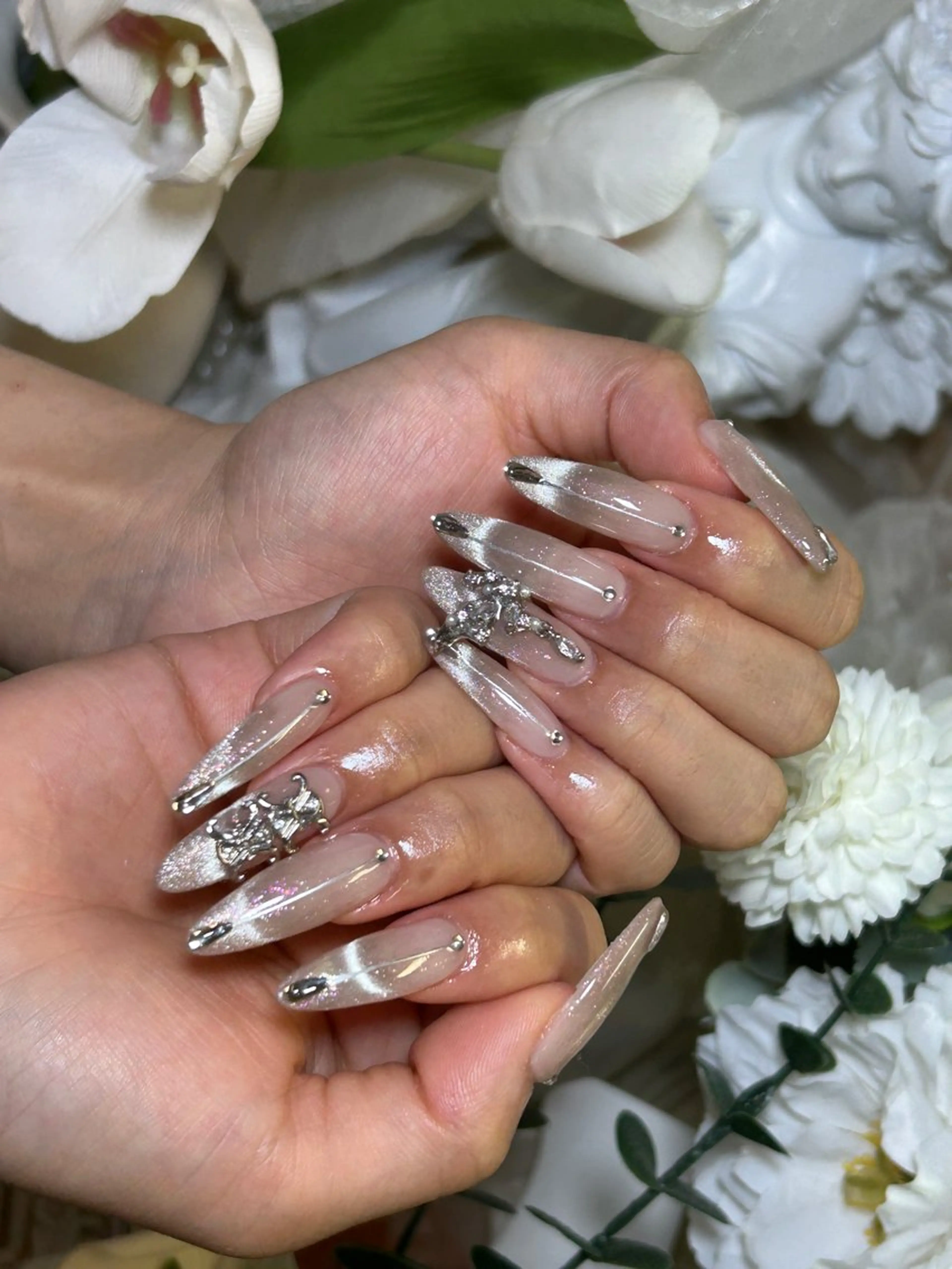 セミロング U·Mi nail salon所属・U·MI 上野御徒町店のネイルデザイン