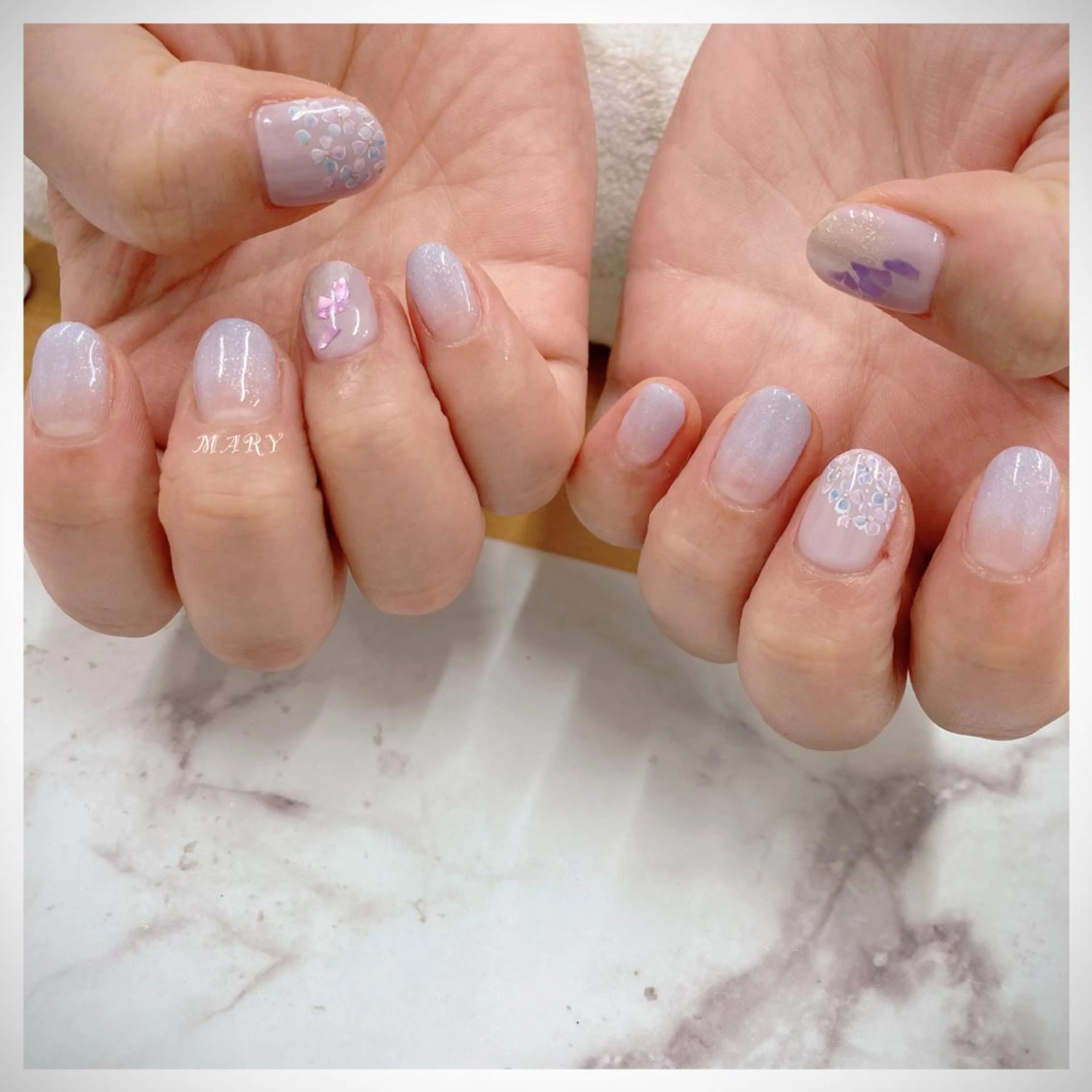 ネイル アートネイル グラデーション ニュアンスネイル パープル ハンドネイル Mary nail所属・Mary nail .narumiのネイルデザイン