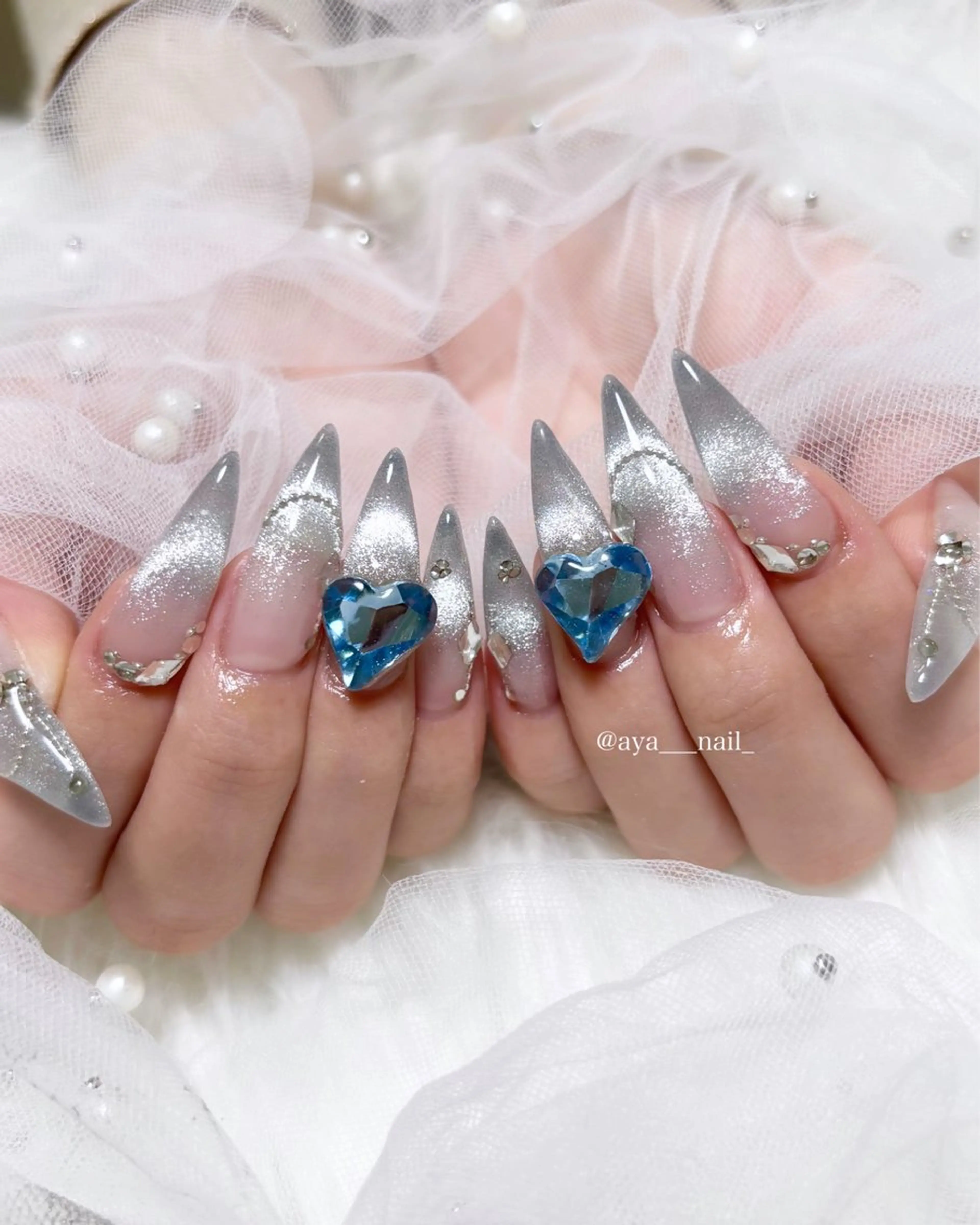 ネイル Roi〈ロワ〉 ayanaのネイルデザイン