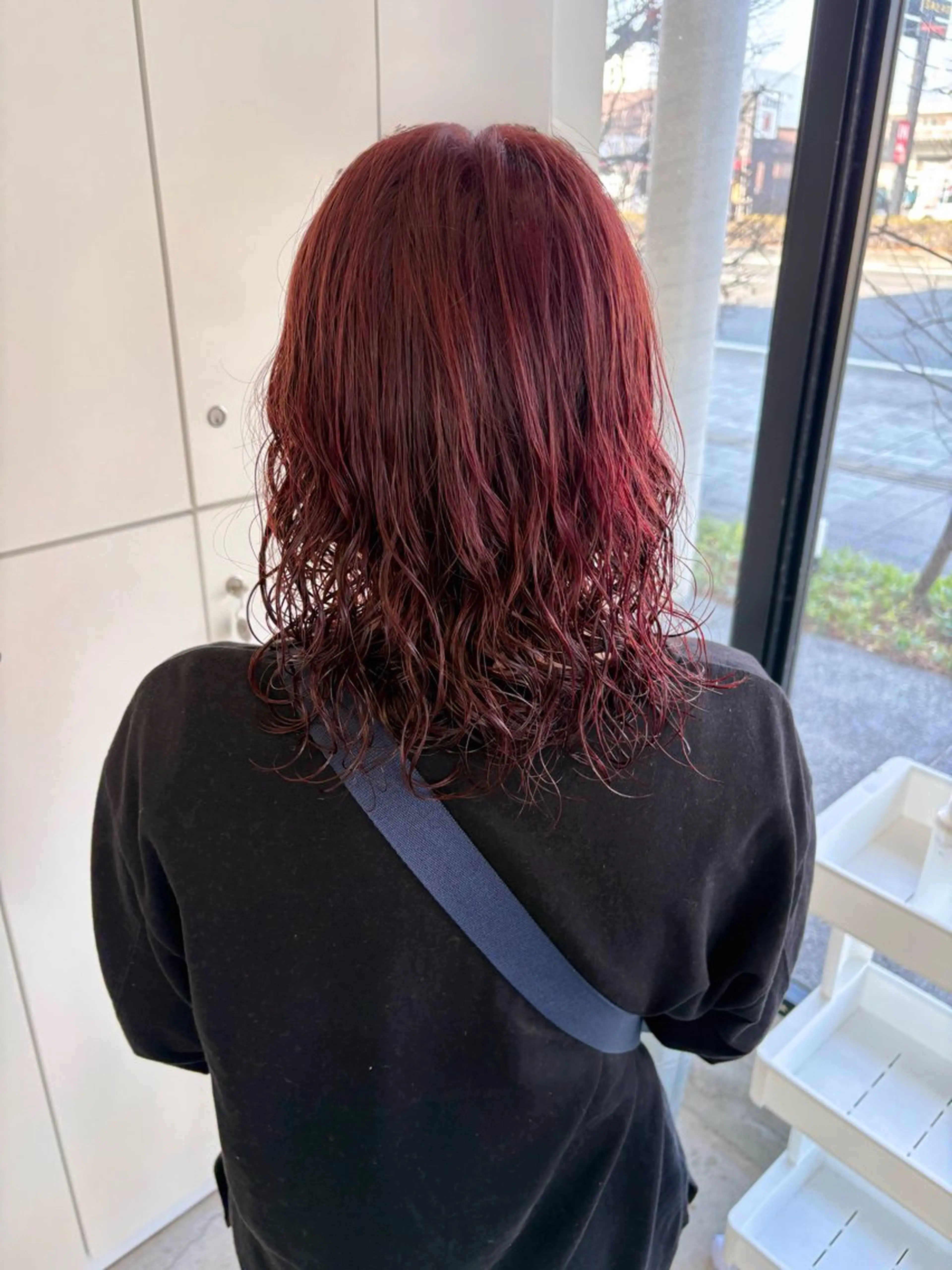 ミディアム パーマ ミディアムパーマ ヘアカラー トリートメント LOMARLIE / CHIKA🫧のヘアスタイル