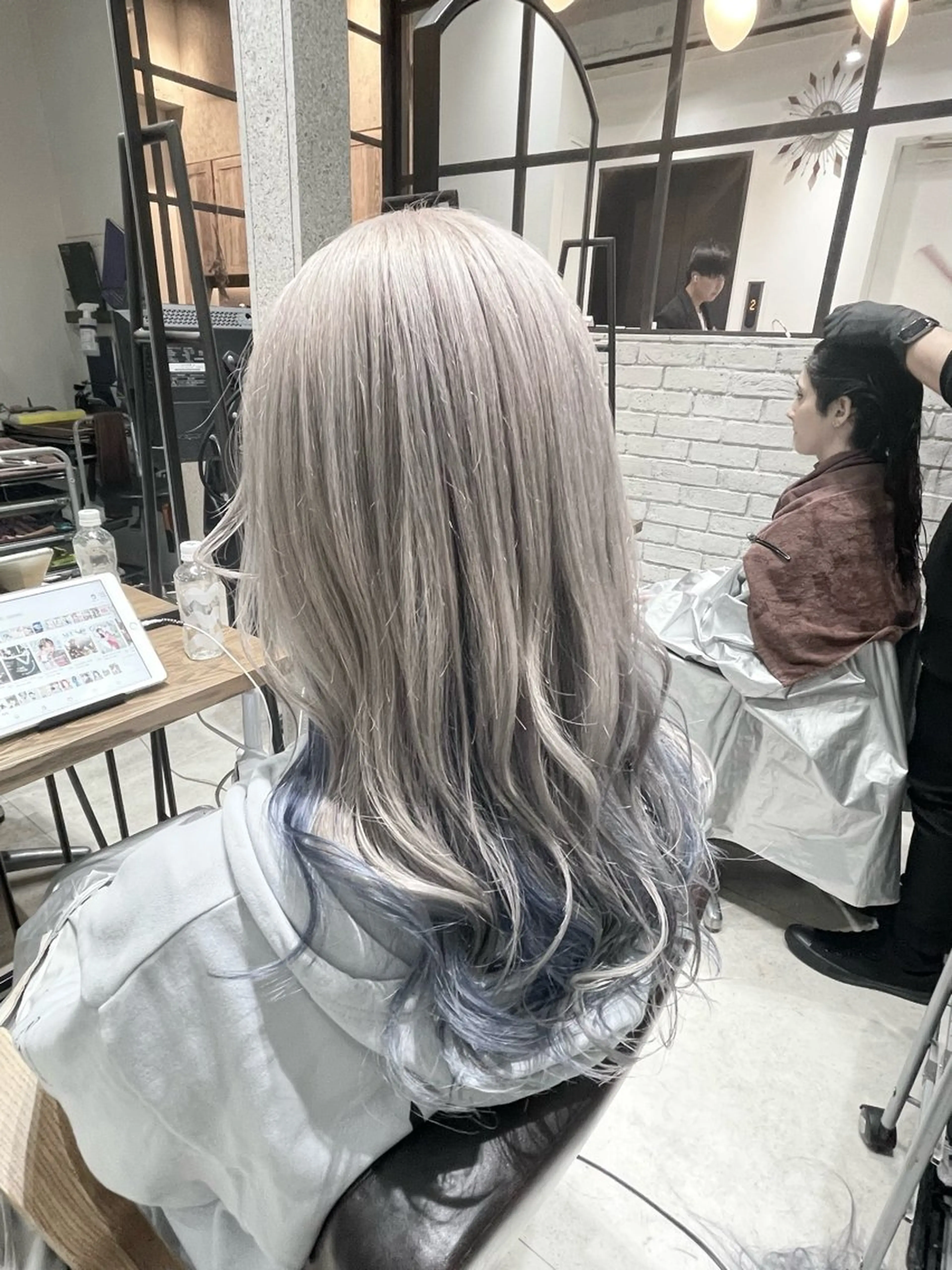 セミロング カラー ヘアアレンジ メンズ キッズ ベージュカラー ブルーカラー ホワイトベージュ ヘアカラー バレイヤージュ🌱 渡邉悟🌱のヘアスタイル