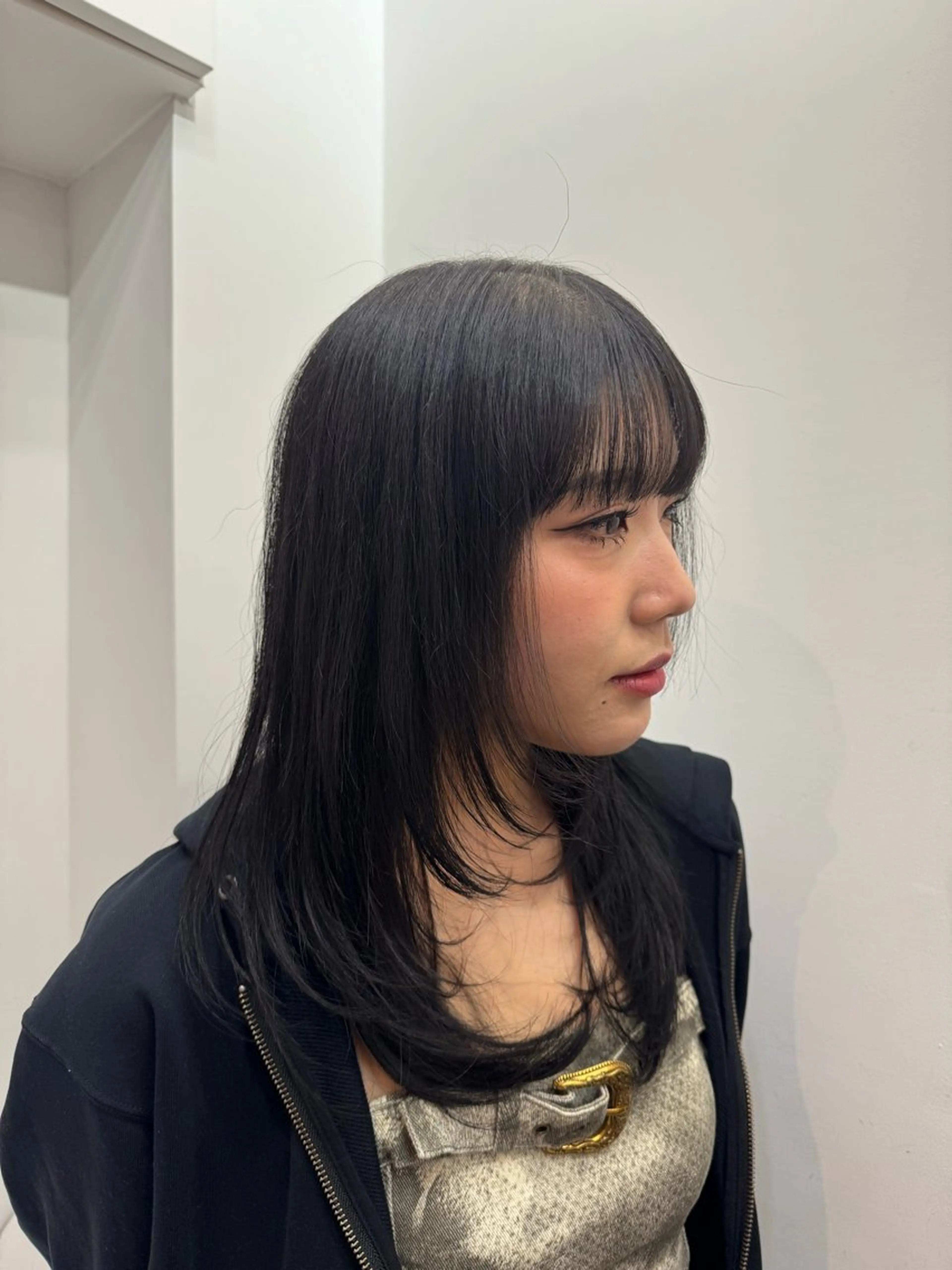 ロング レナ/原宿/レイヤー ブリーチなしカラーのヘアスタイル