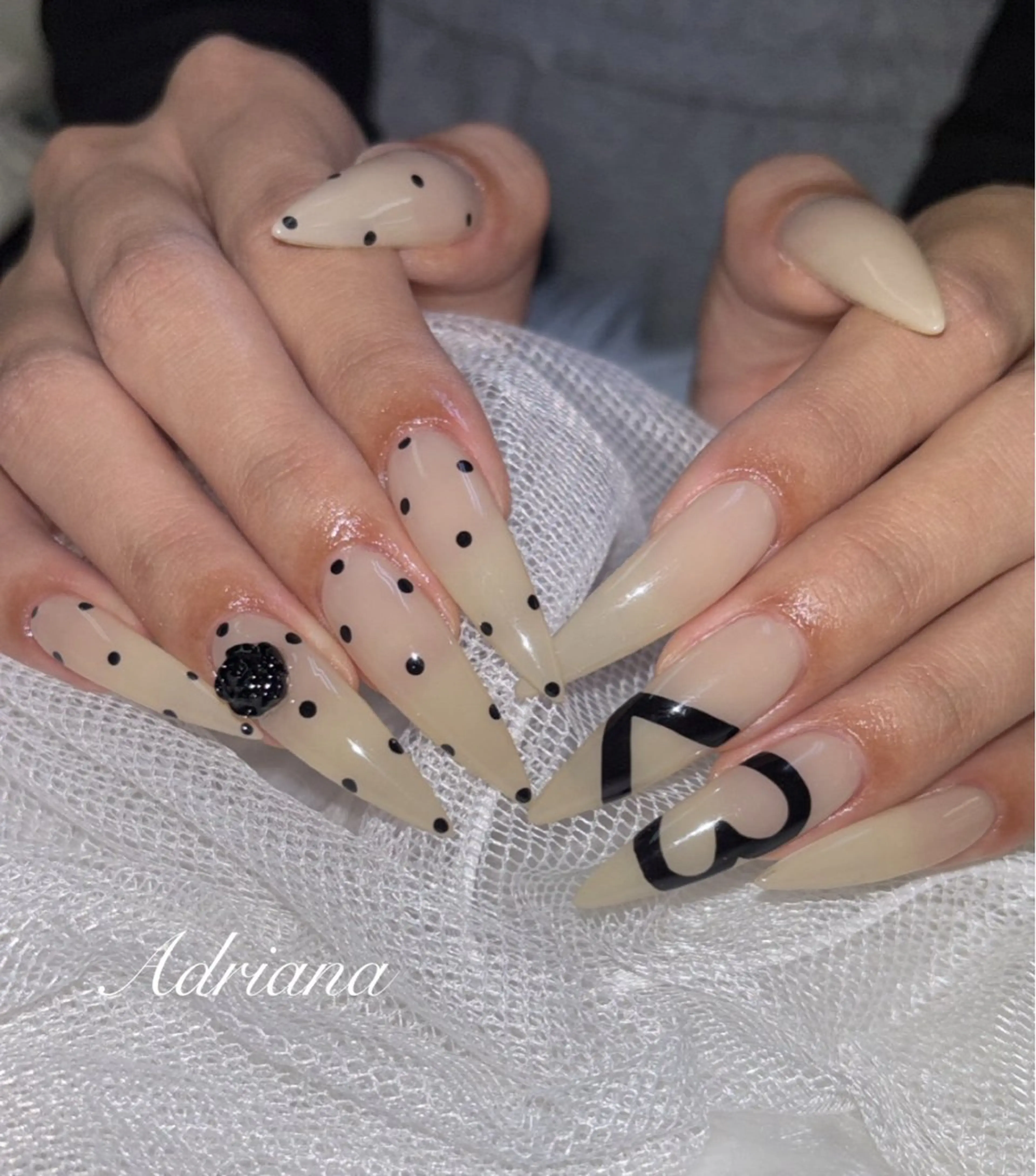 ネイル ADRIANA 【アドリアーナ】Nのネイルデザイン